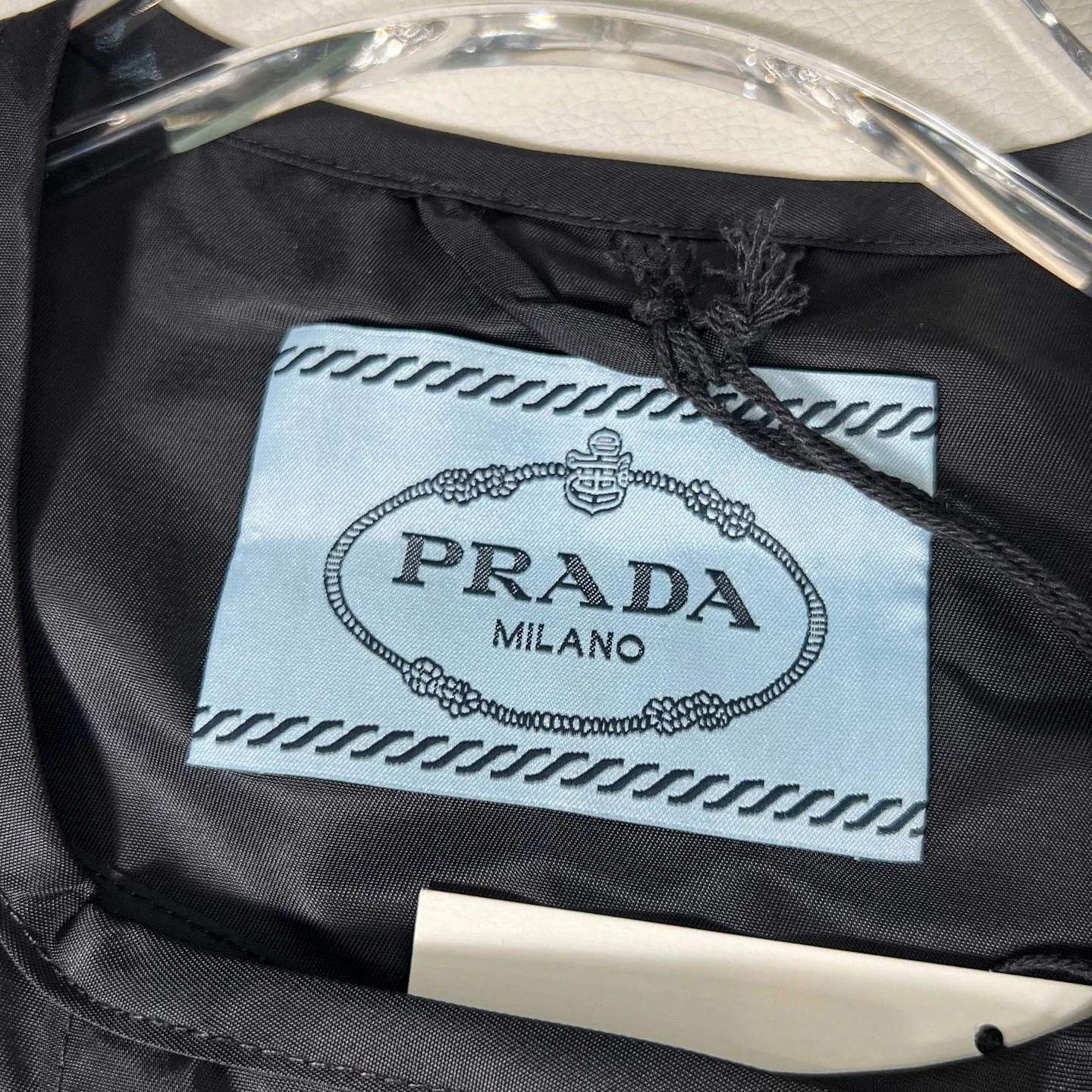 Куртки И Пуховики Женские Prada 19298966
