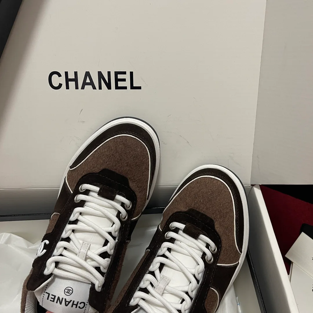 Кроссовки Женские Chanel 18195104