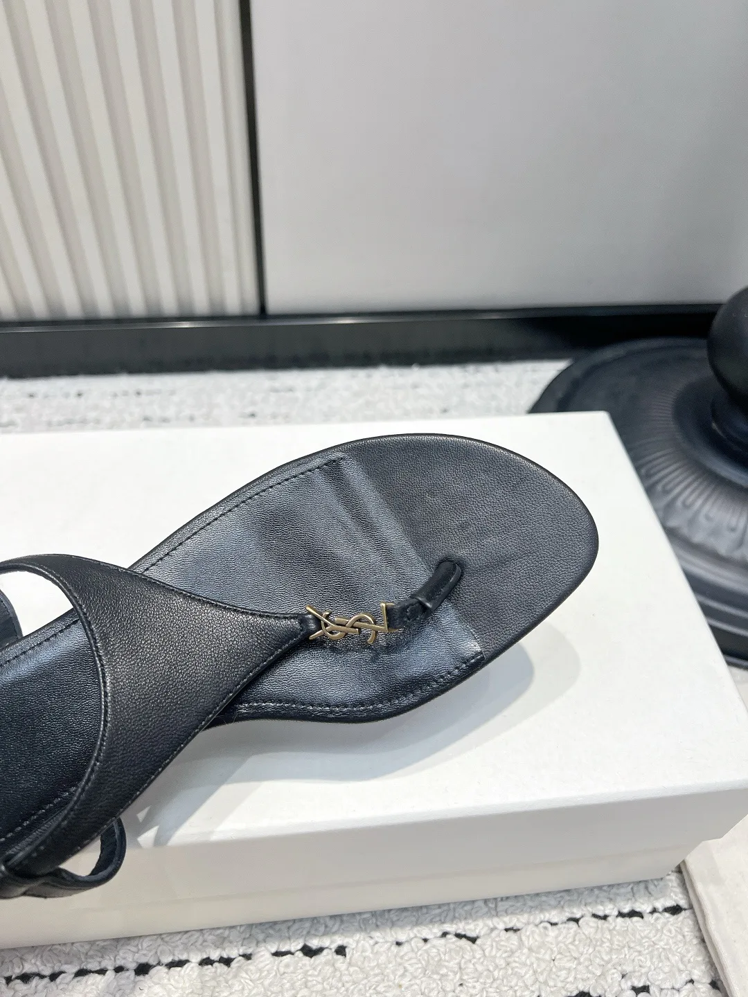 Босоножки Женские Saint Laurent 17578052