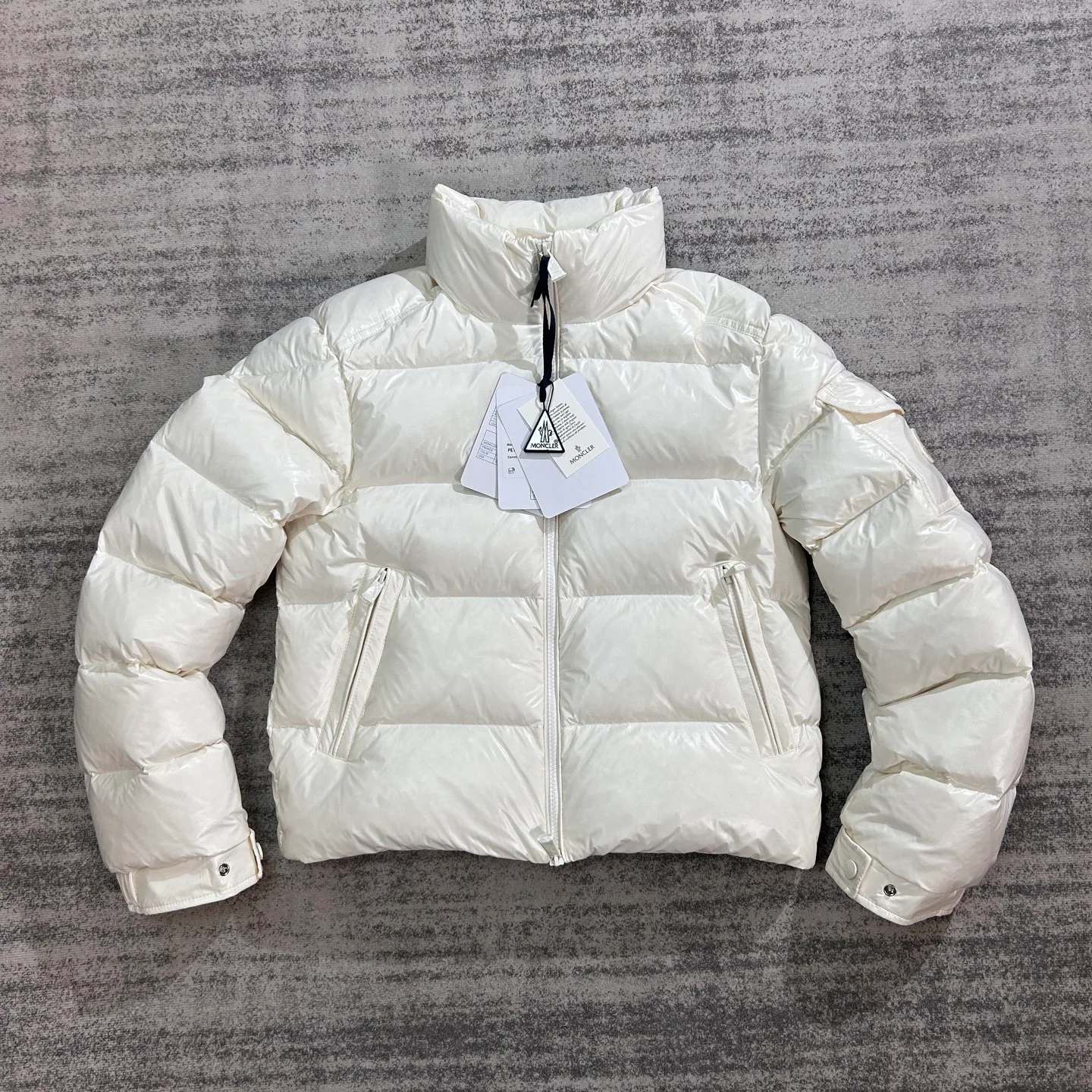 Куртки И Пуховики Женские Moncler 18725434