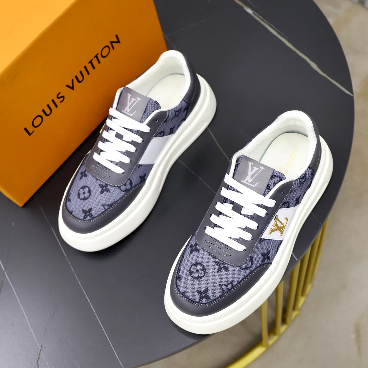 Кроссовки Мужские Louis Vuitton 4541347