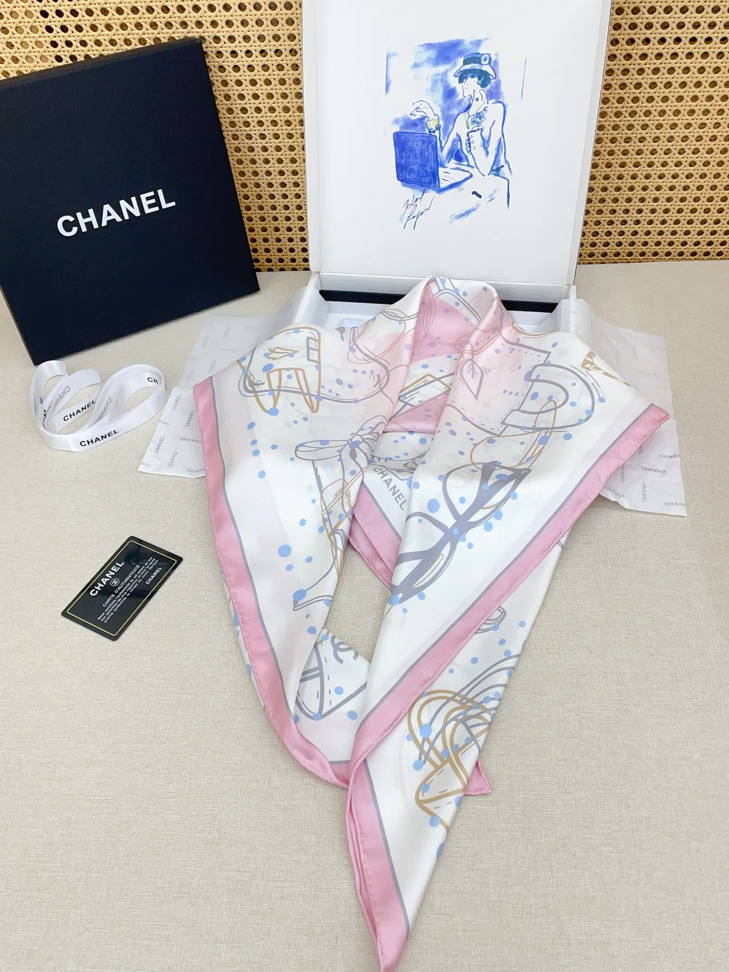 Платки Chanel 13119713