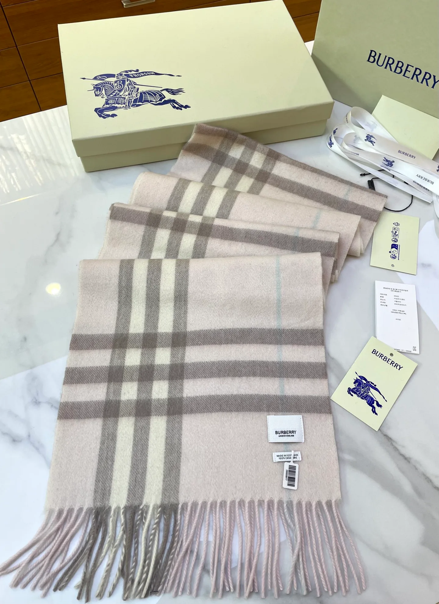 Шарфы Burberry 6645291