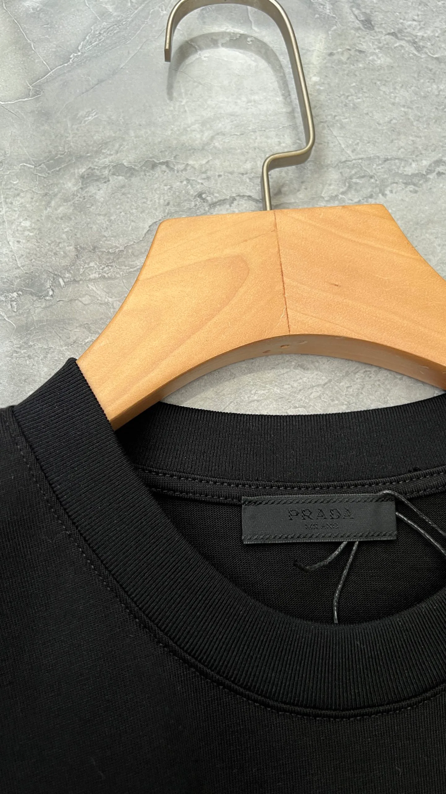 Футболки Женские Prada 11385446