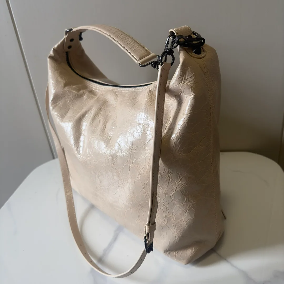Сумки На Ремне Женские Balenciaga 11872246