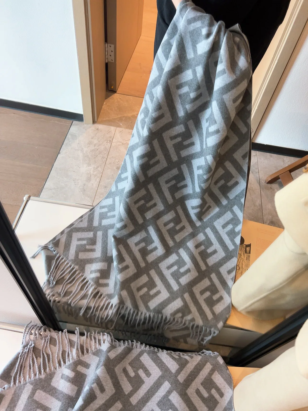 Шарфы Fendi 4457