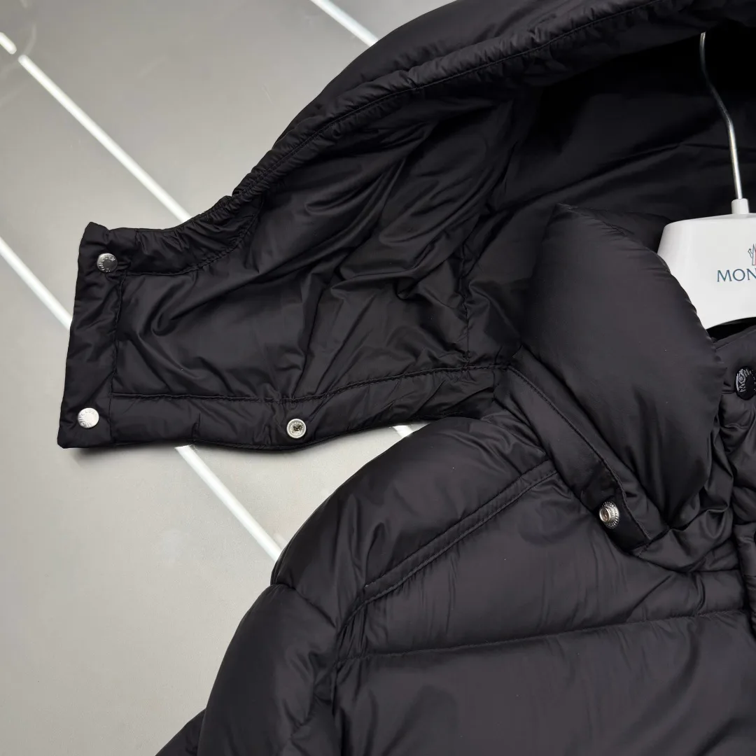 Куртки И Пуховики Мужские Moncler 17391850