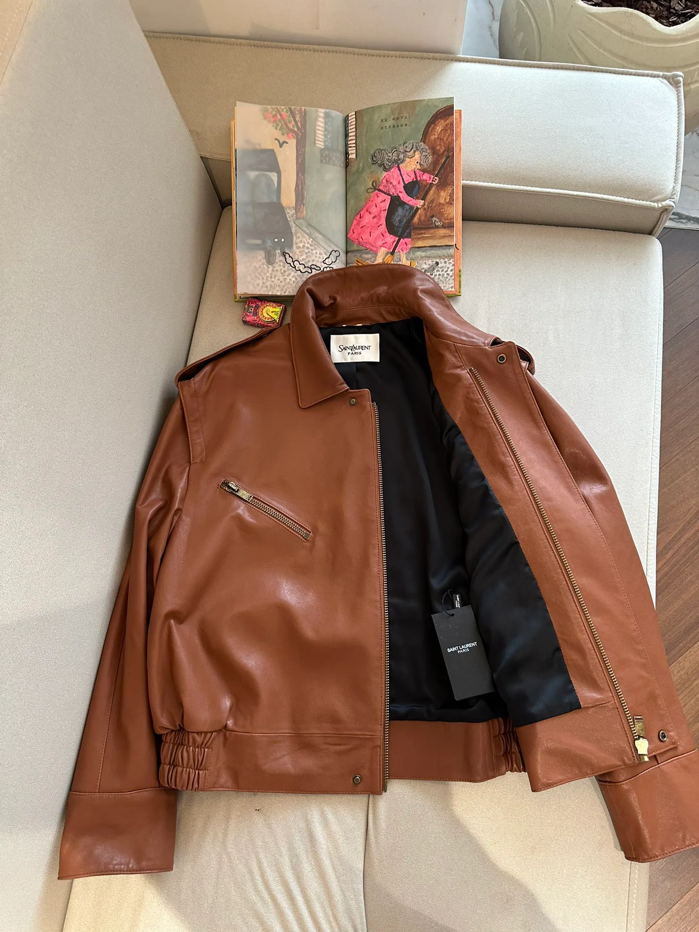 Кожаные Куртки И Дублёнки Женские Saint Laurent 917934