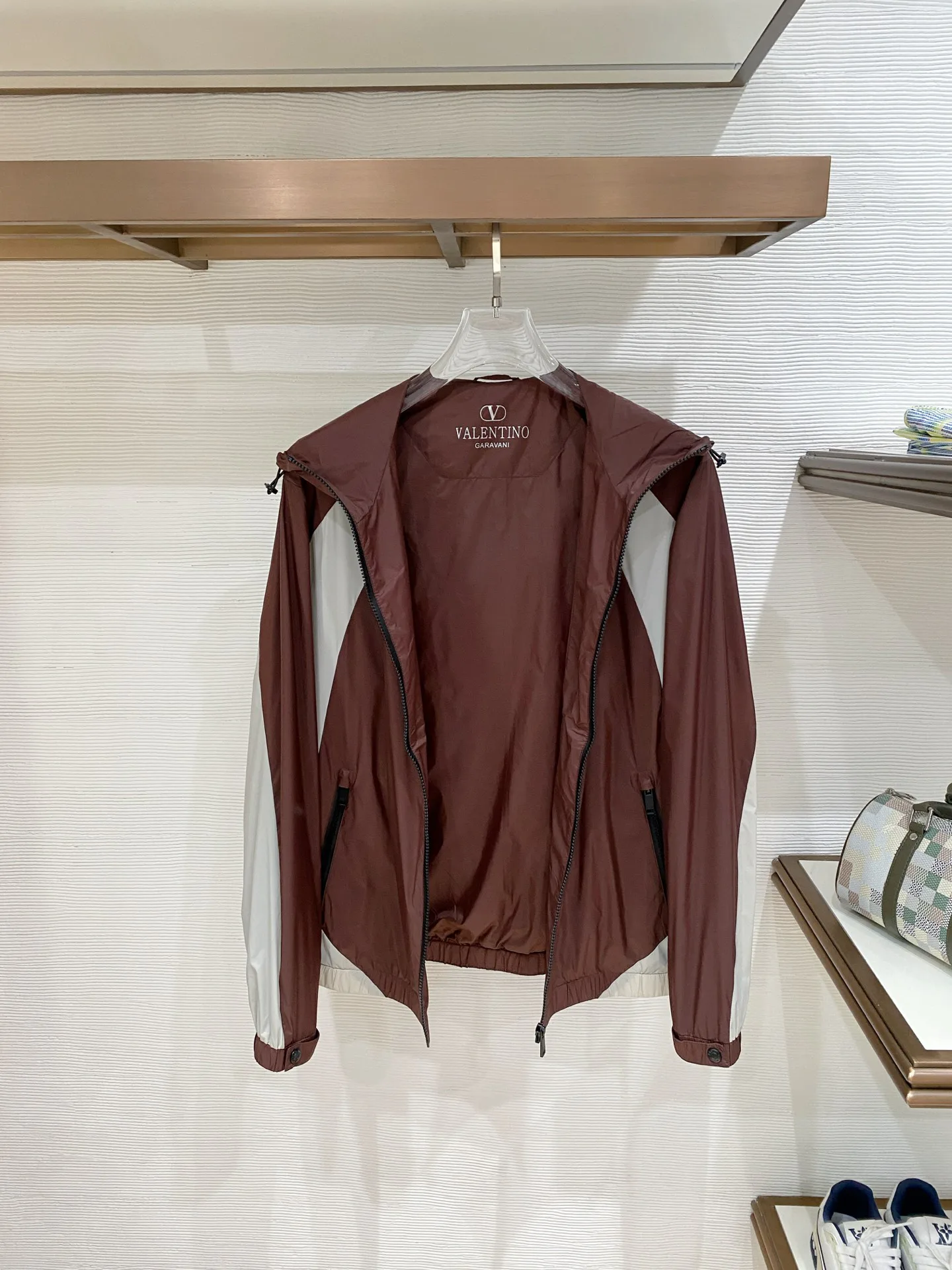 Куртки И Пуховики Мужские Valentino 11214324