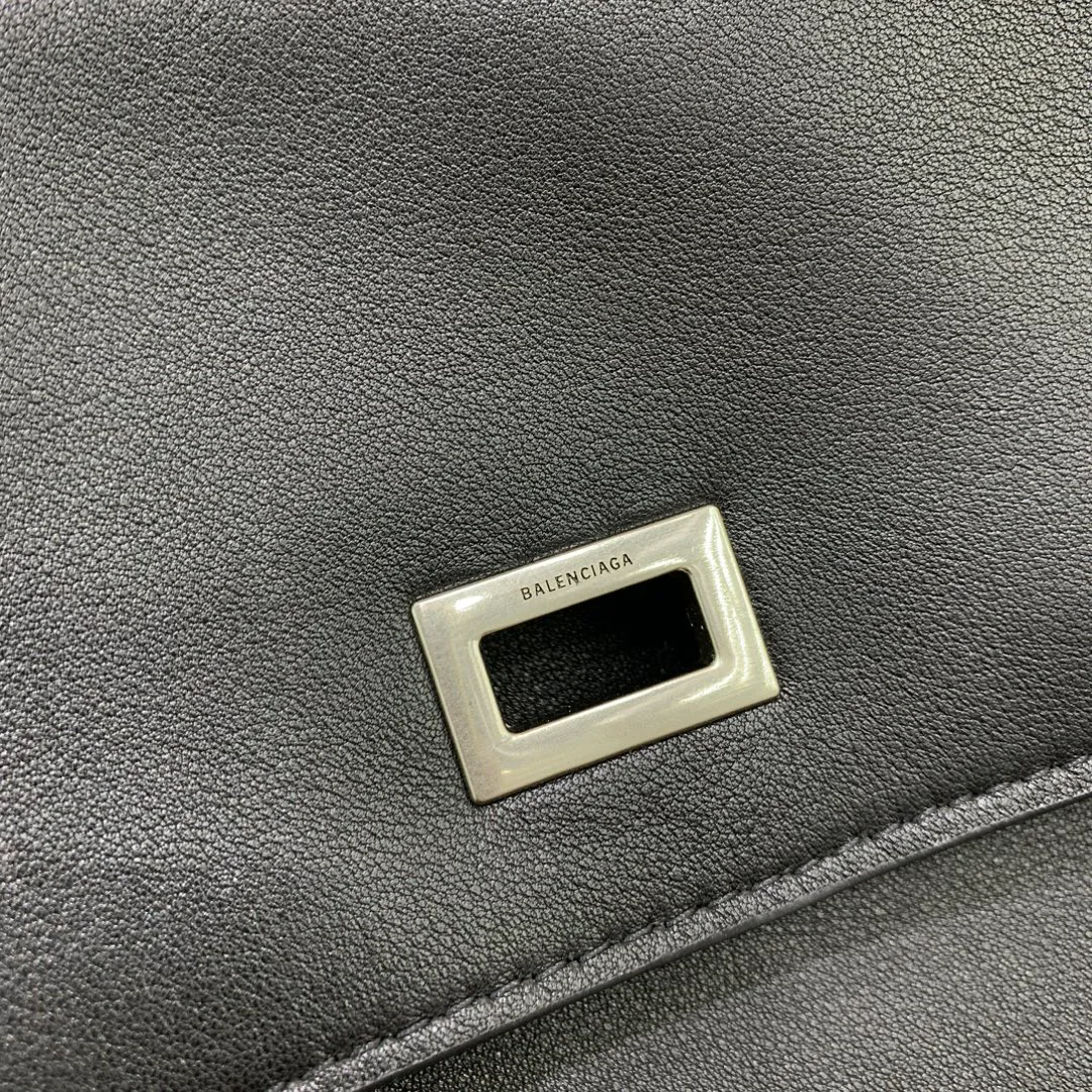 Классические Сумки Женские Balenciaga 18136388