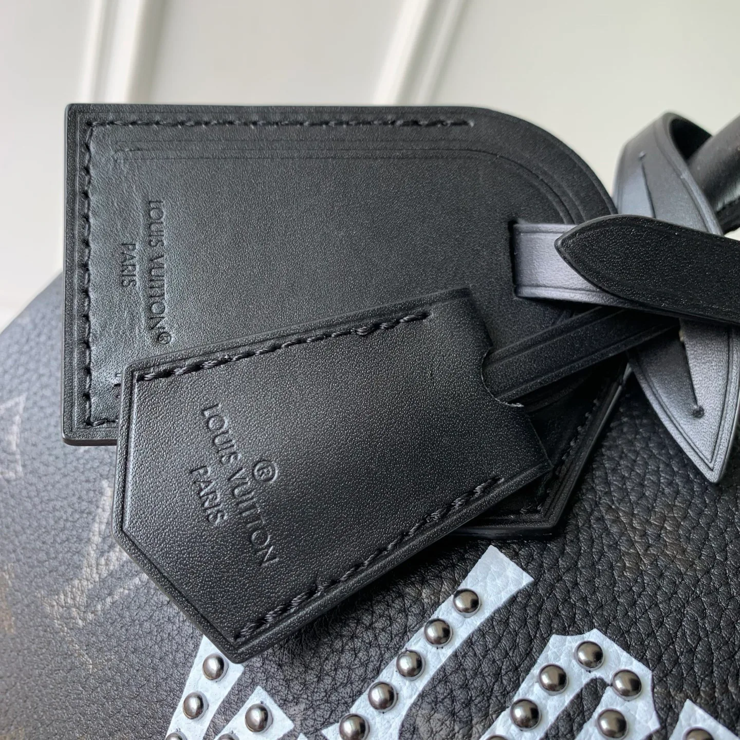 Классические Сумки Женские Louis Vuitton 18147544