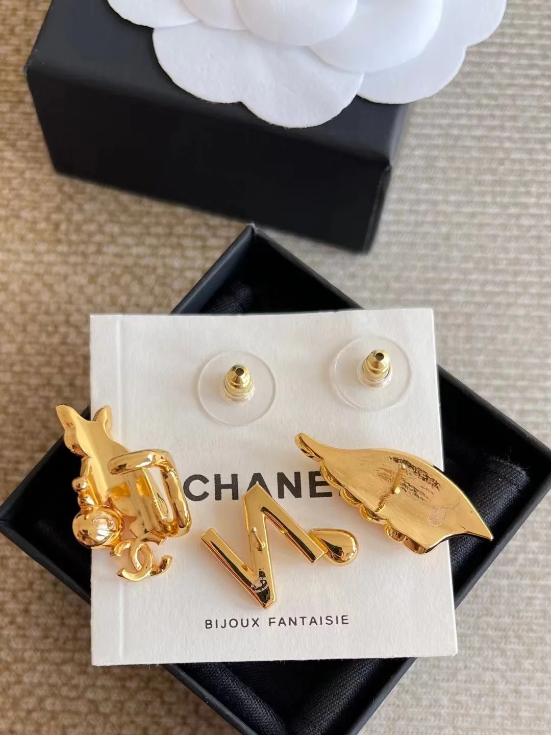 Бижутерия Chanel 1302312