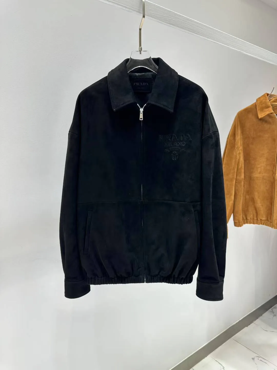Кожаные Куртки И Дублёнки Женские Prada 13186438