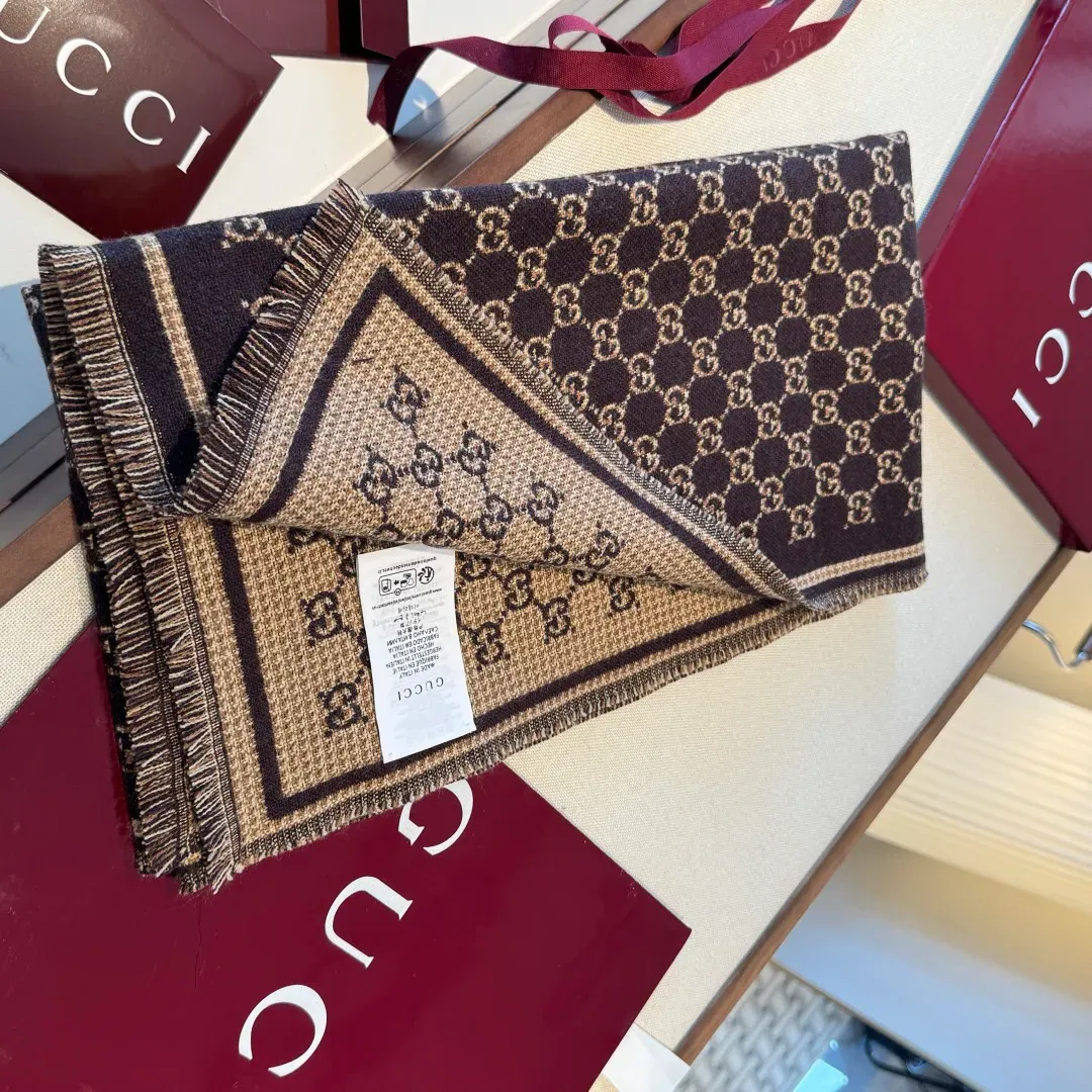 Шарфы Gucci 318394