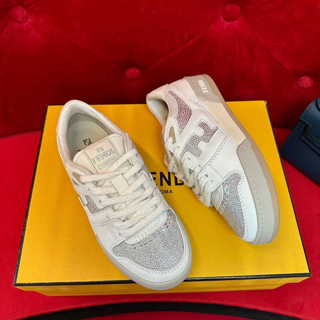 Кроссовки Женские Fendi 14857