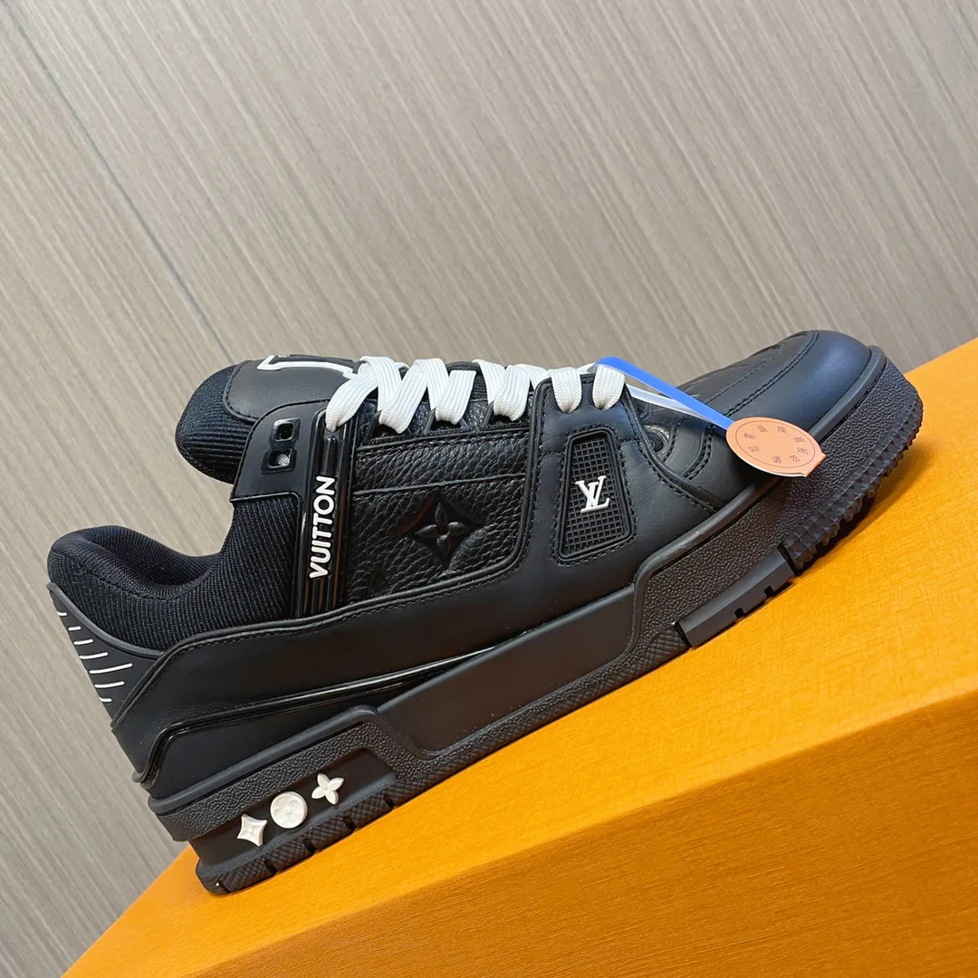 Кроссовки Женские Louis Vuitton 16205