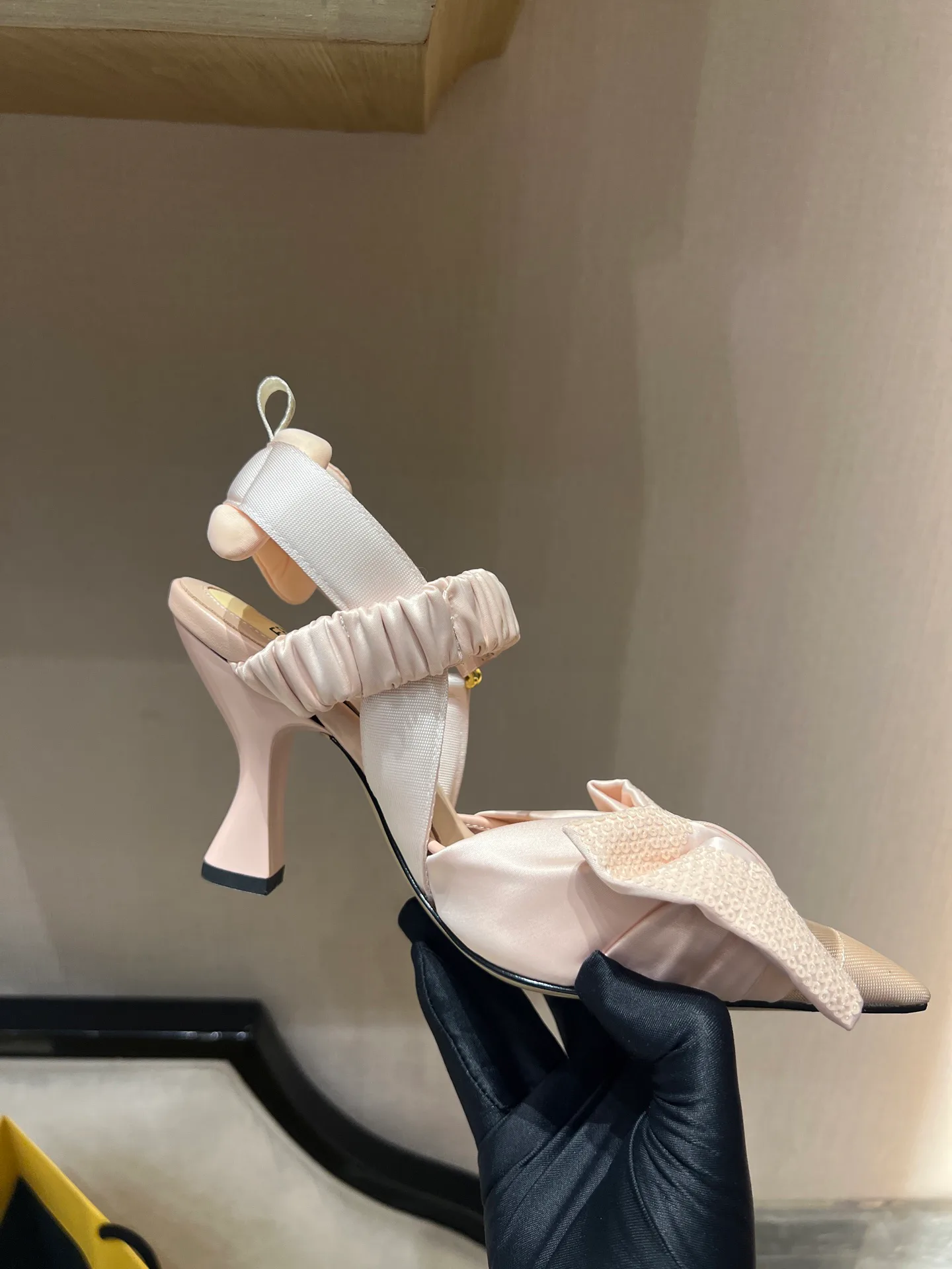 Босоножки Женские Fendi 11620479
