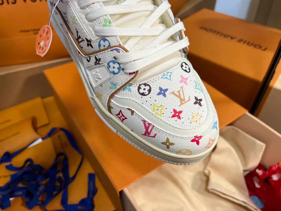 Кроссовки Женские Louis Vuitton 1880909