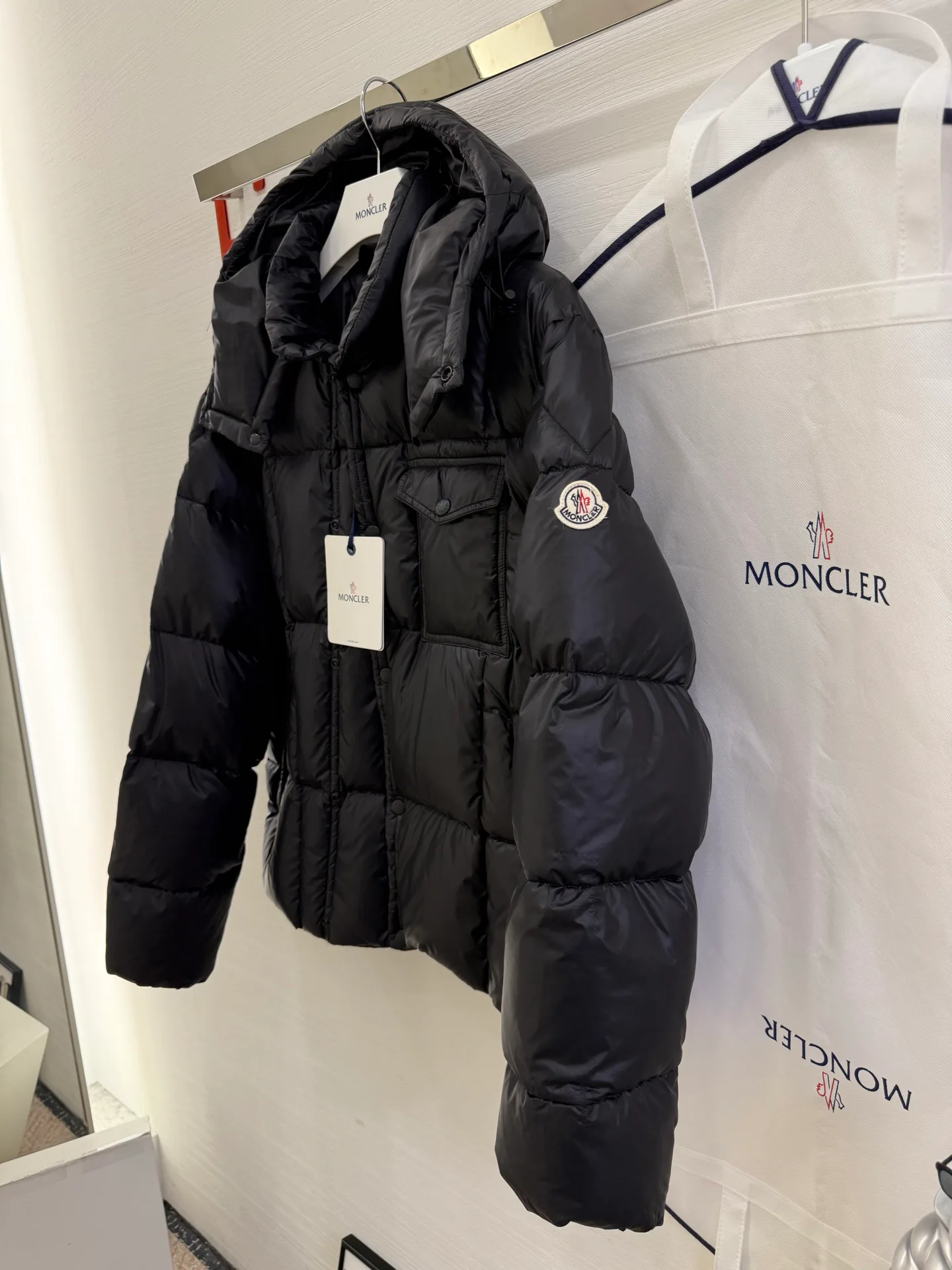 Куртки И Пуховики Женские Moncler 18825223
