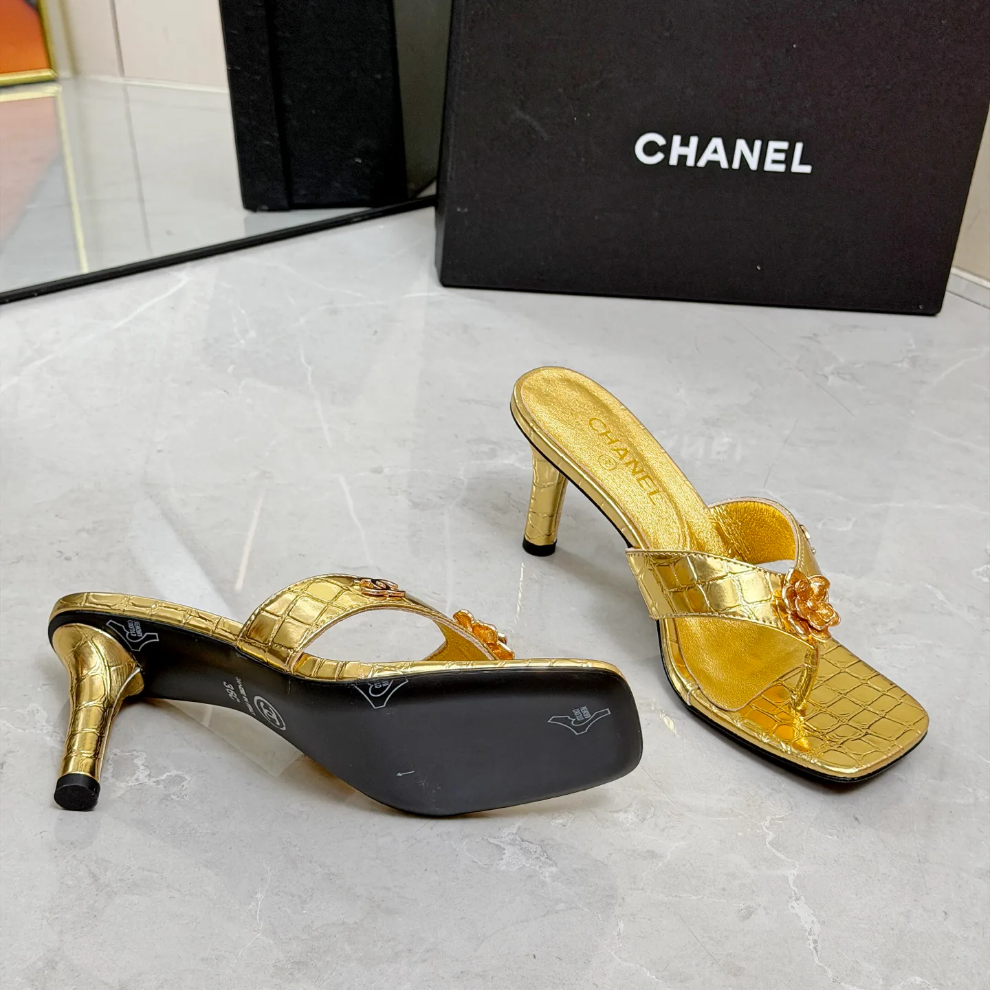Босоножки Женские Chanel 17335023