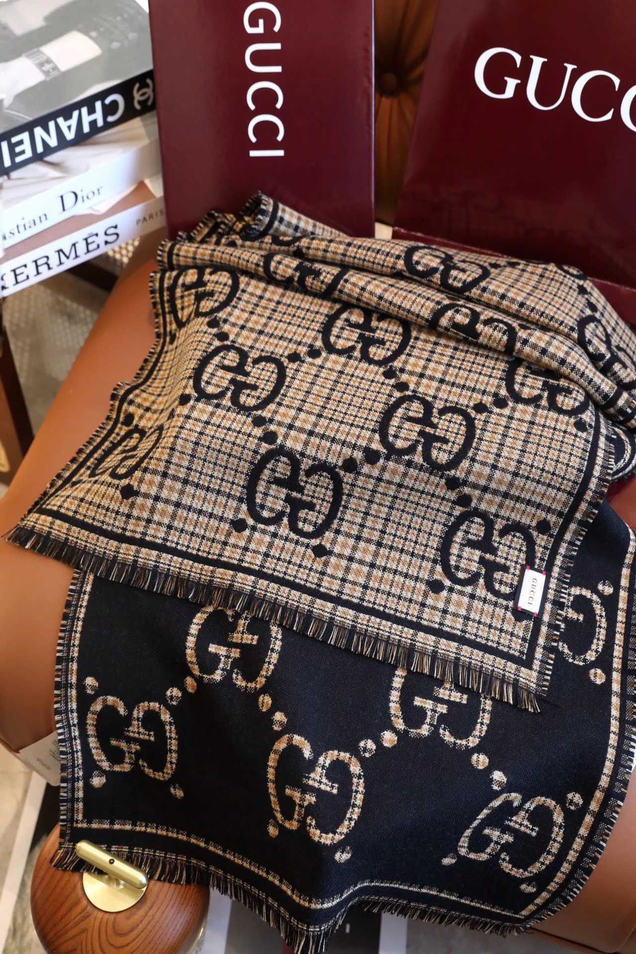 Шарфы Gucci 251402