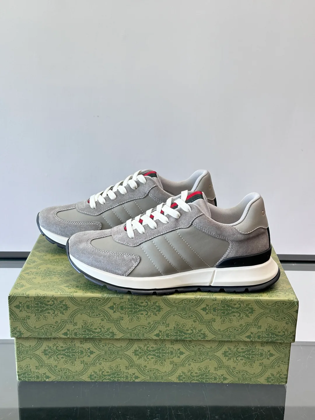 Кроссовки Мужские Gucci 11550570