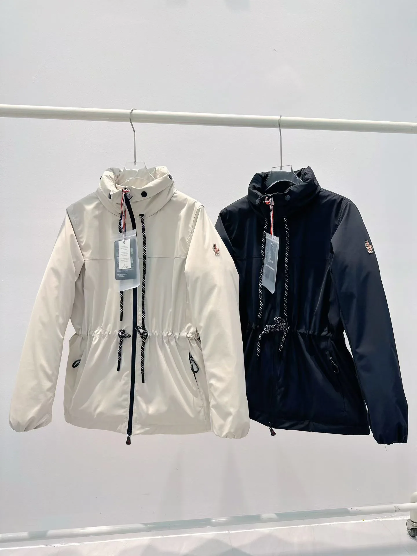 Куртки И Пуховики Женские Moncler 18374113