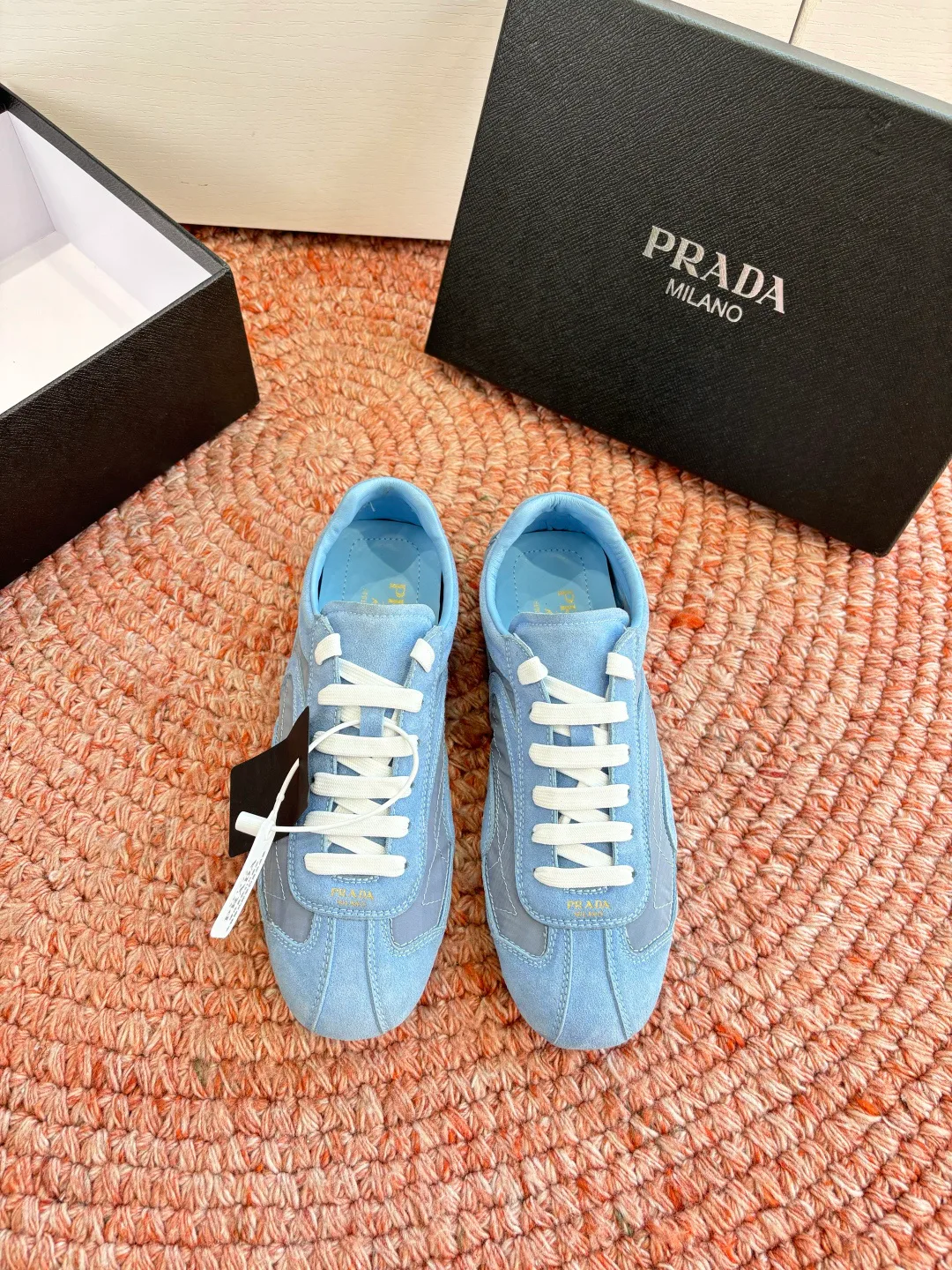 Кроссовки Женские Prada 10446970