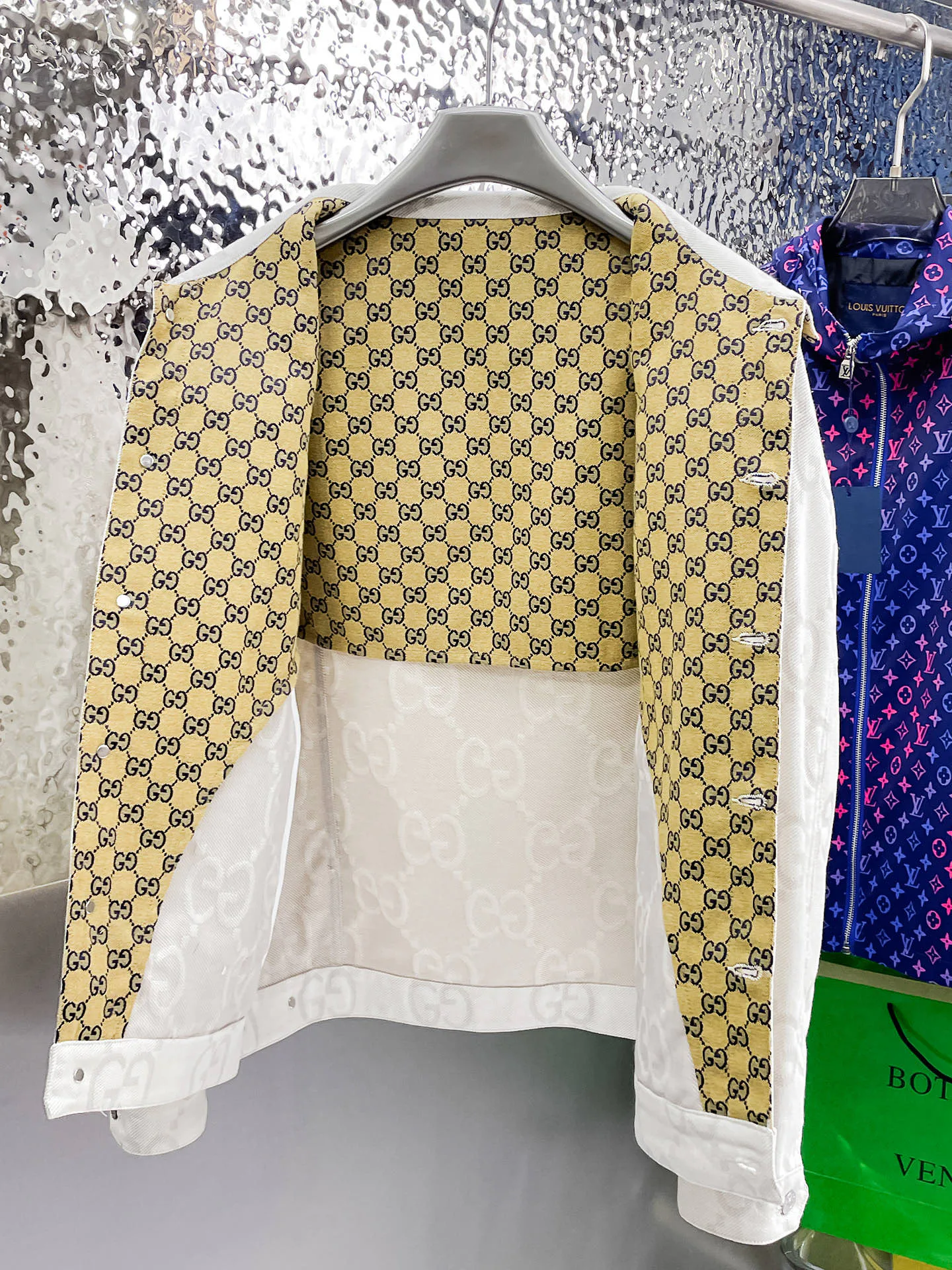 Куртки И Пуховики Мужские Gucci 9352347