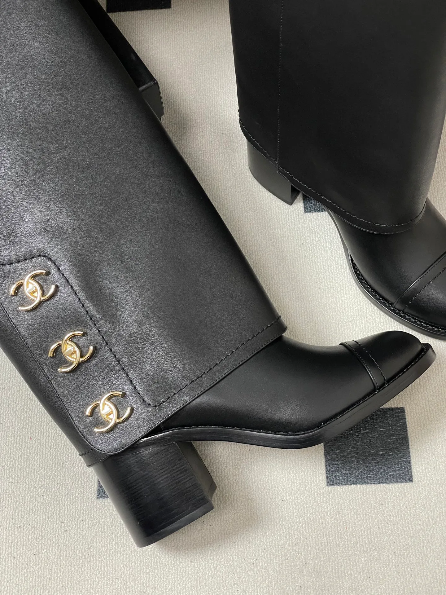 Сапоги Женские Chanel 1284423