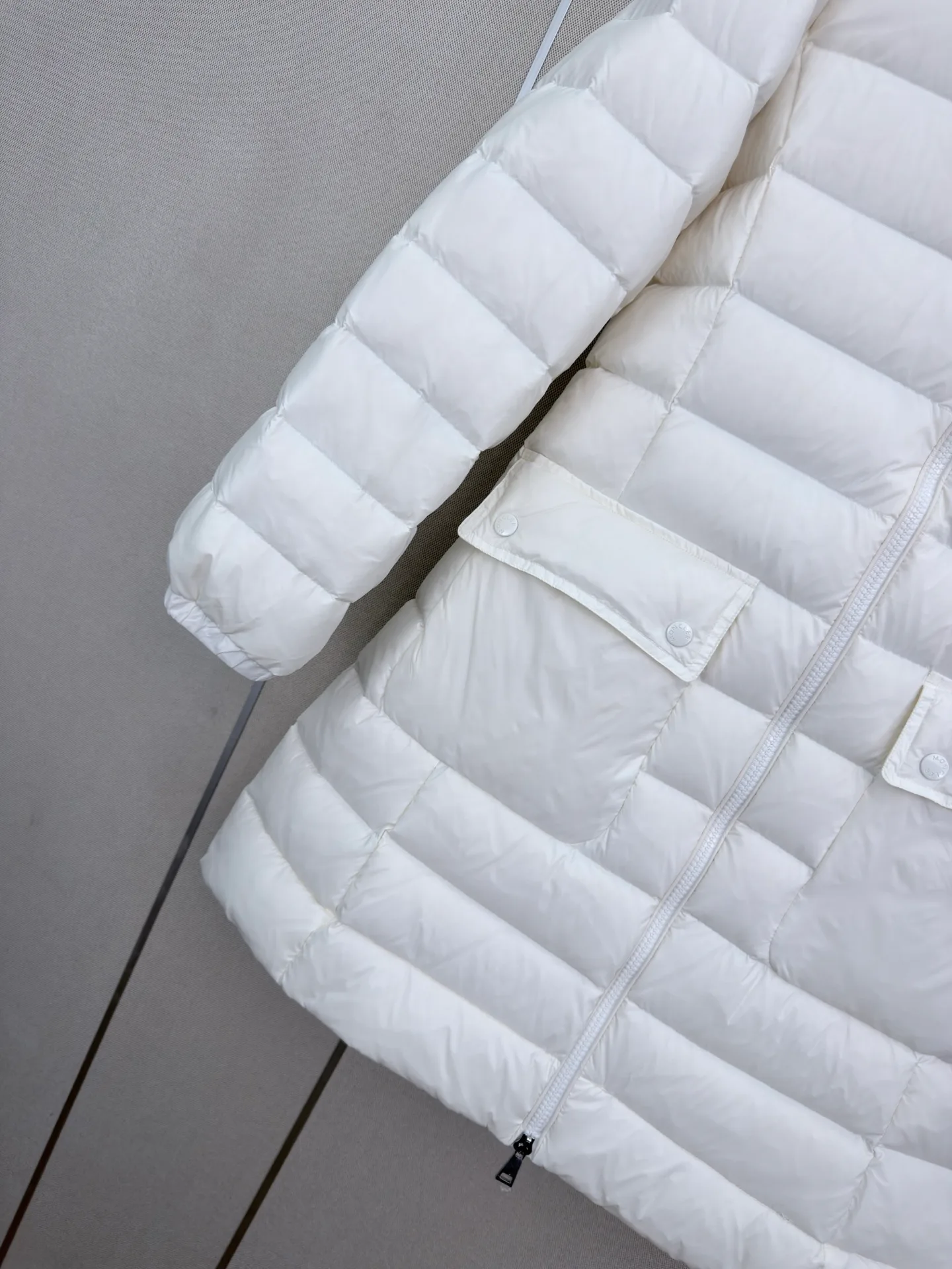 Куртки И Пуховики Женские Moncler 18609598