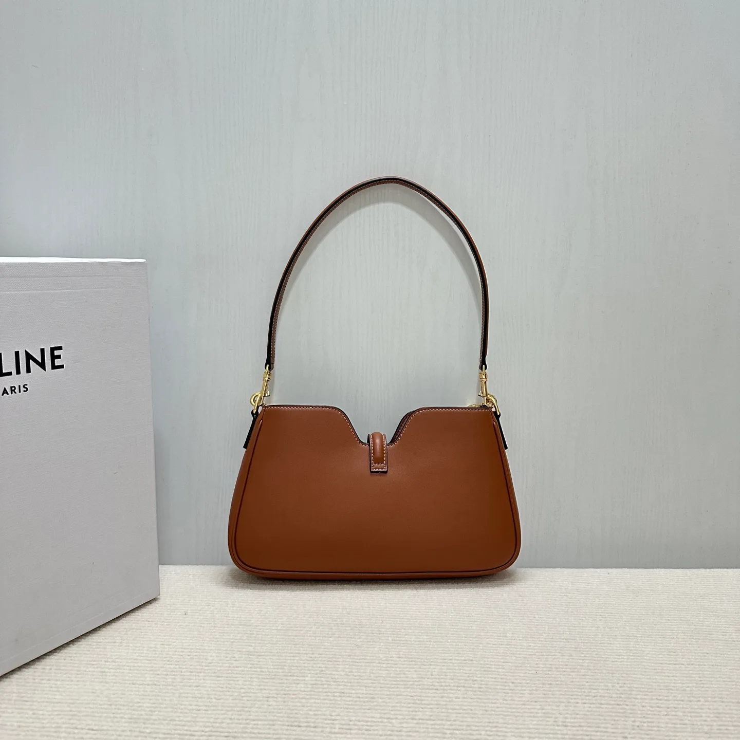 Классические Сумки Женские Celine 11512160