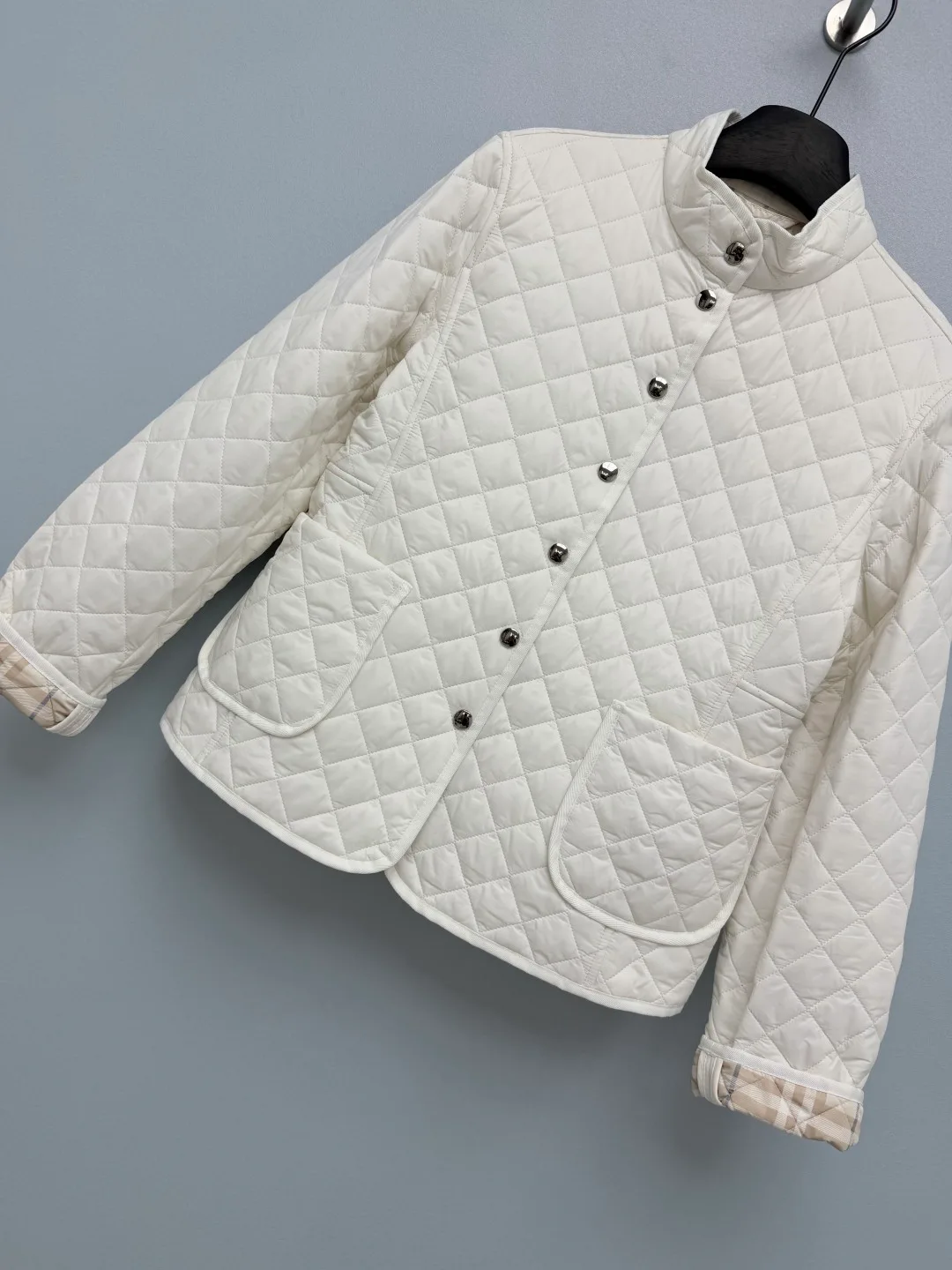 Куртки И Пуховики Женские Burberry 18512940