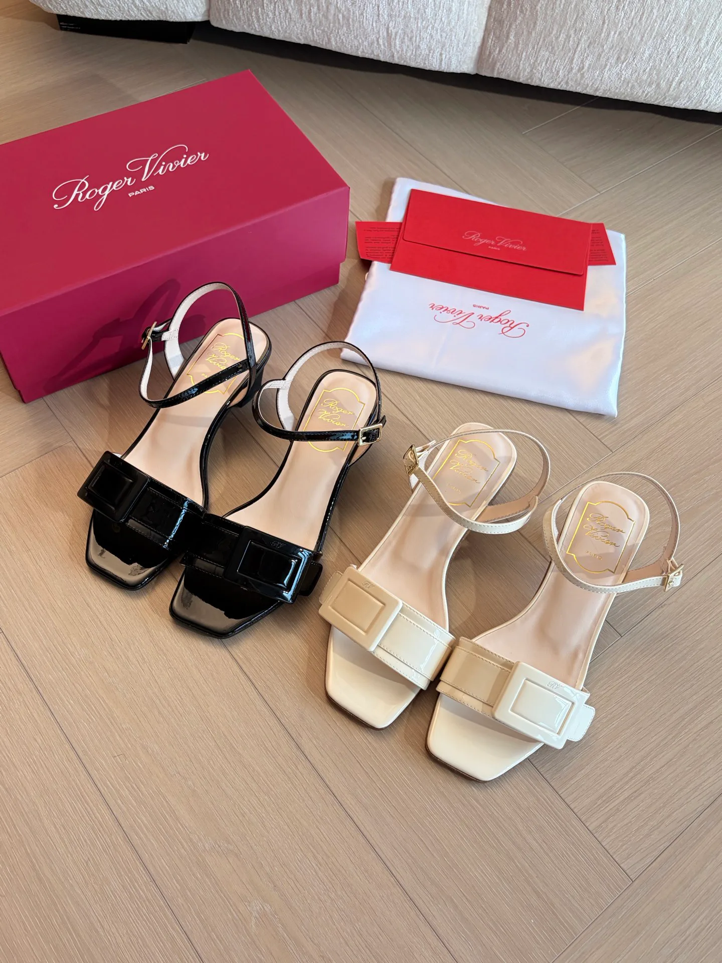 Босоножки Женские Roger Vivier 17321457