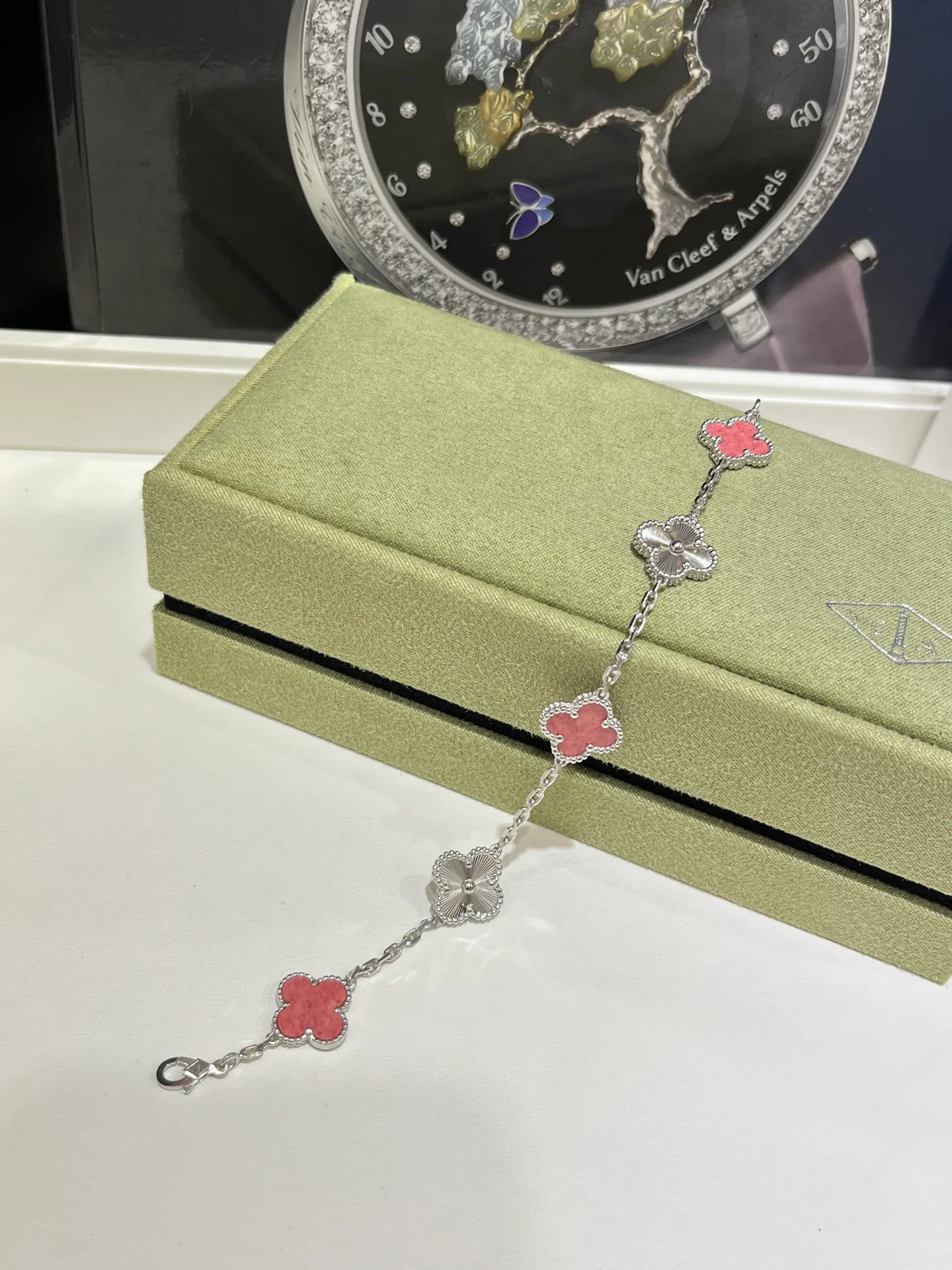 Бижутерия Van Cleef & Arpels 12345468