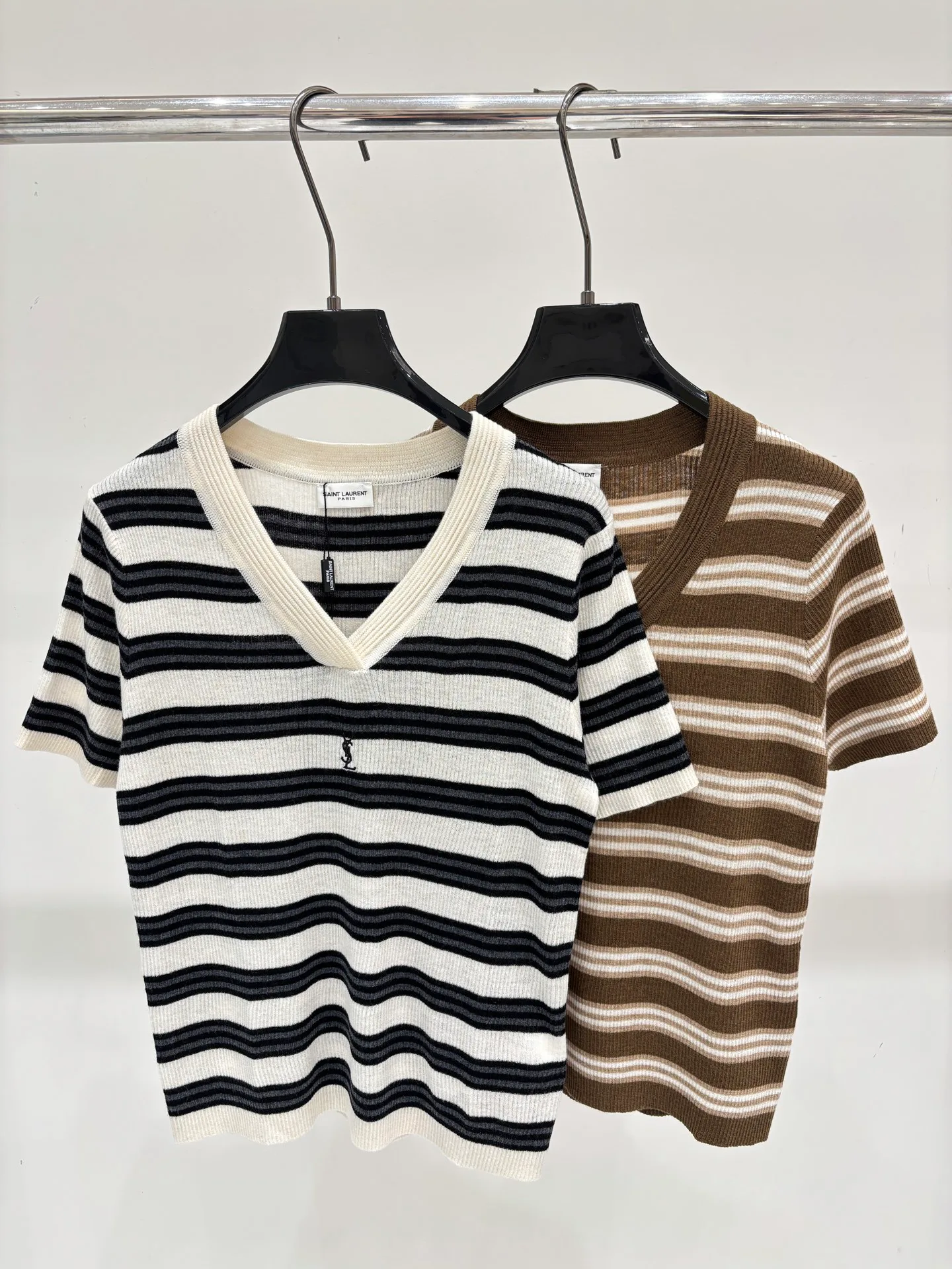 Футболки Женские Saint Laurent 17603855