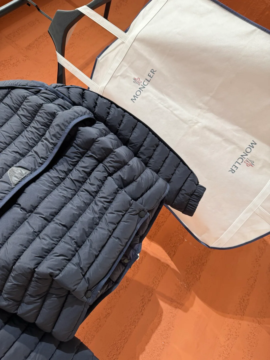 Куртки И Пуховики Женские Moncler 18048147