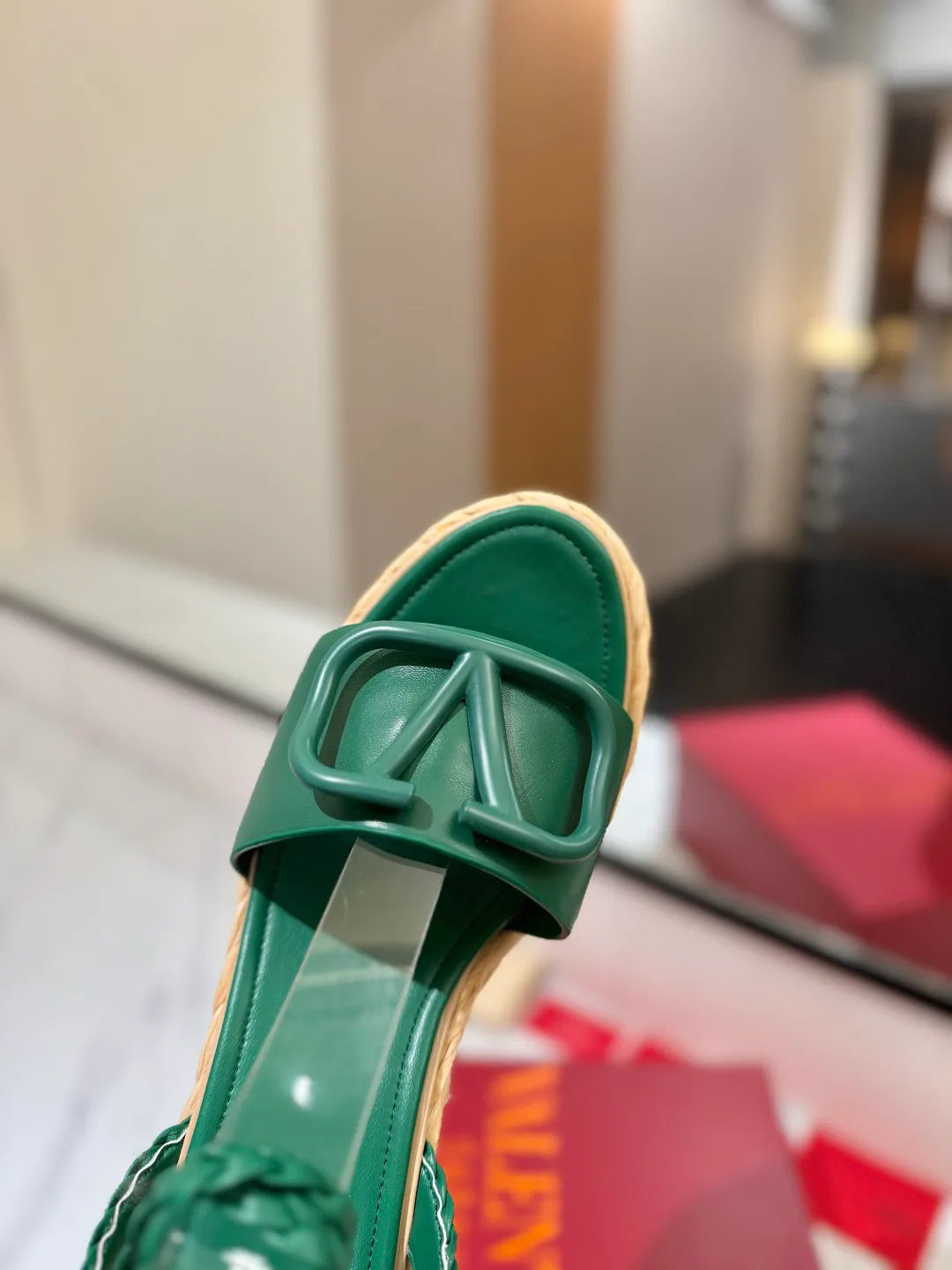 Босоножки Женские Valentino 17946612