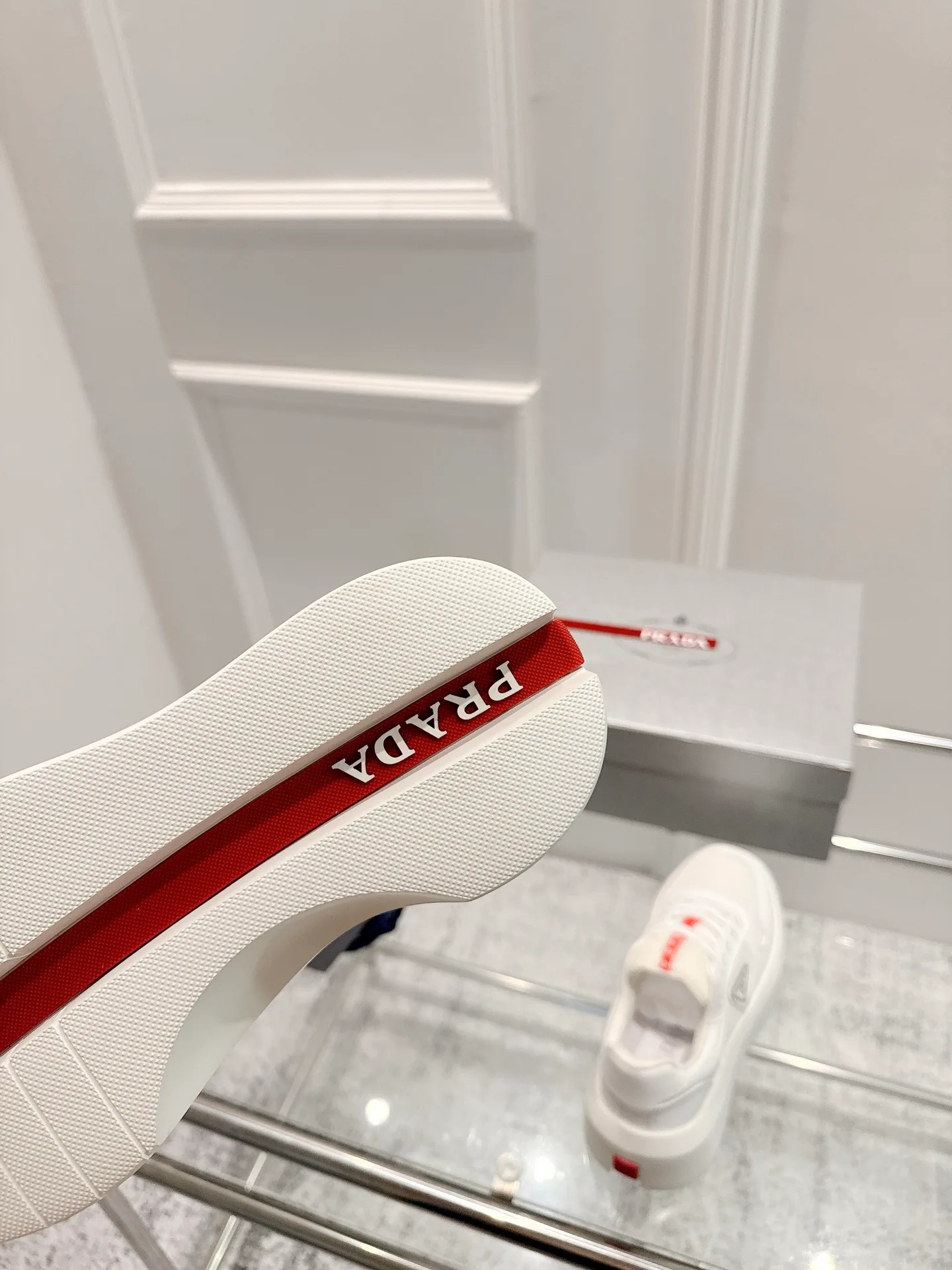 Кроссовки Женские Prada 65273