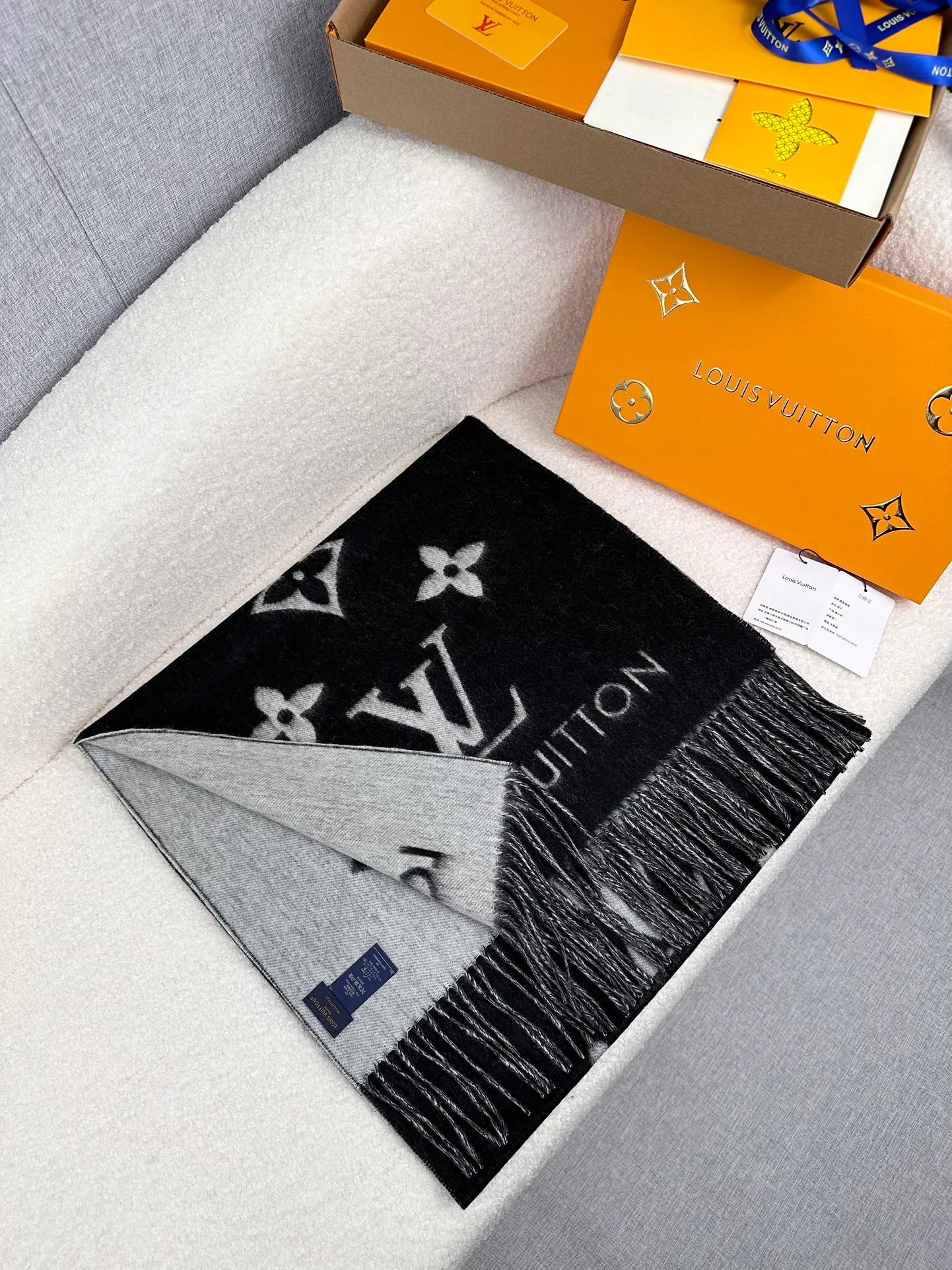 Шарфы Louis Vuitton 2962335