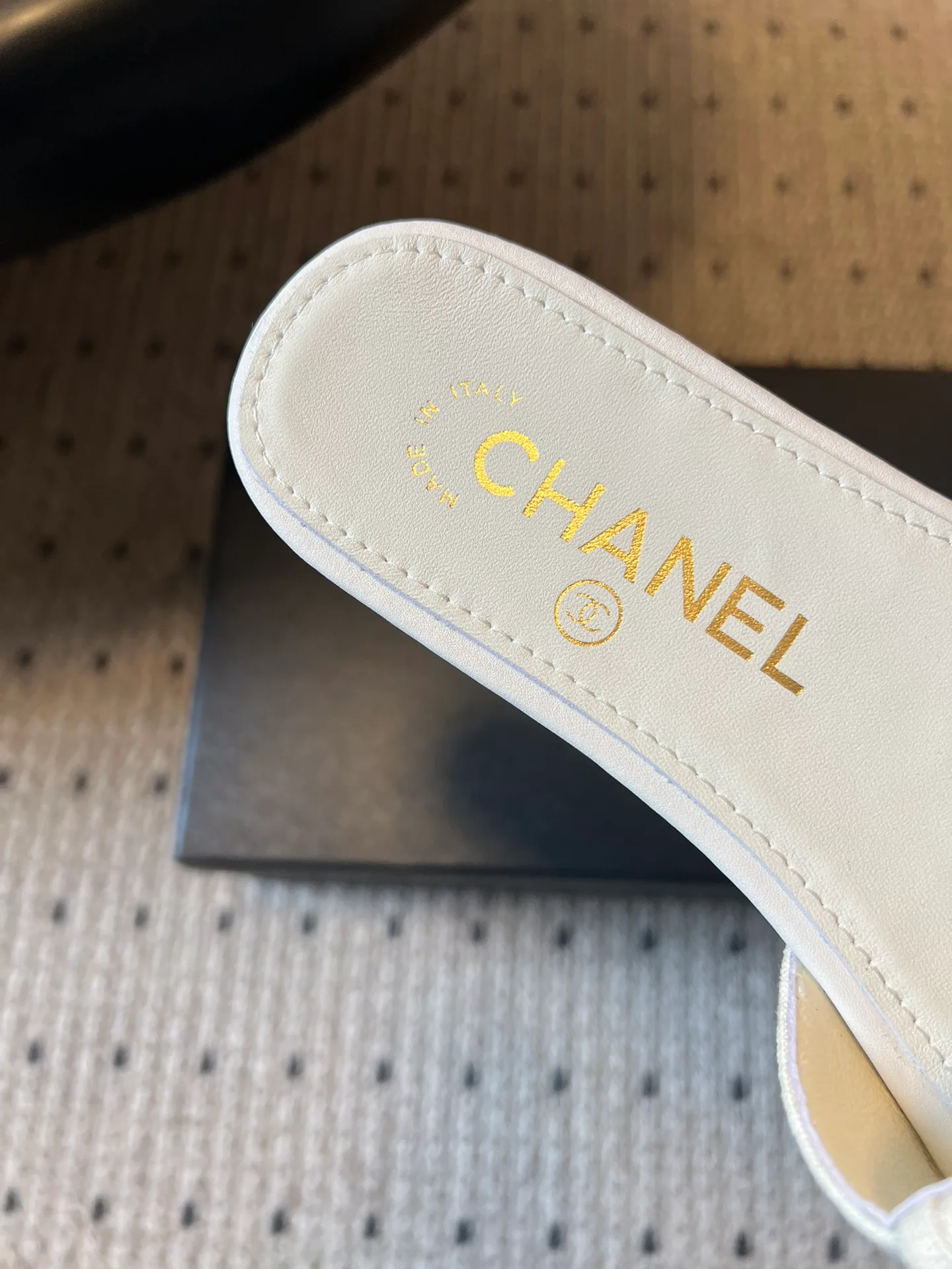 Шлепанцы Женские Chanel 5040570