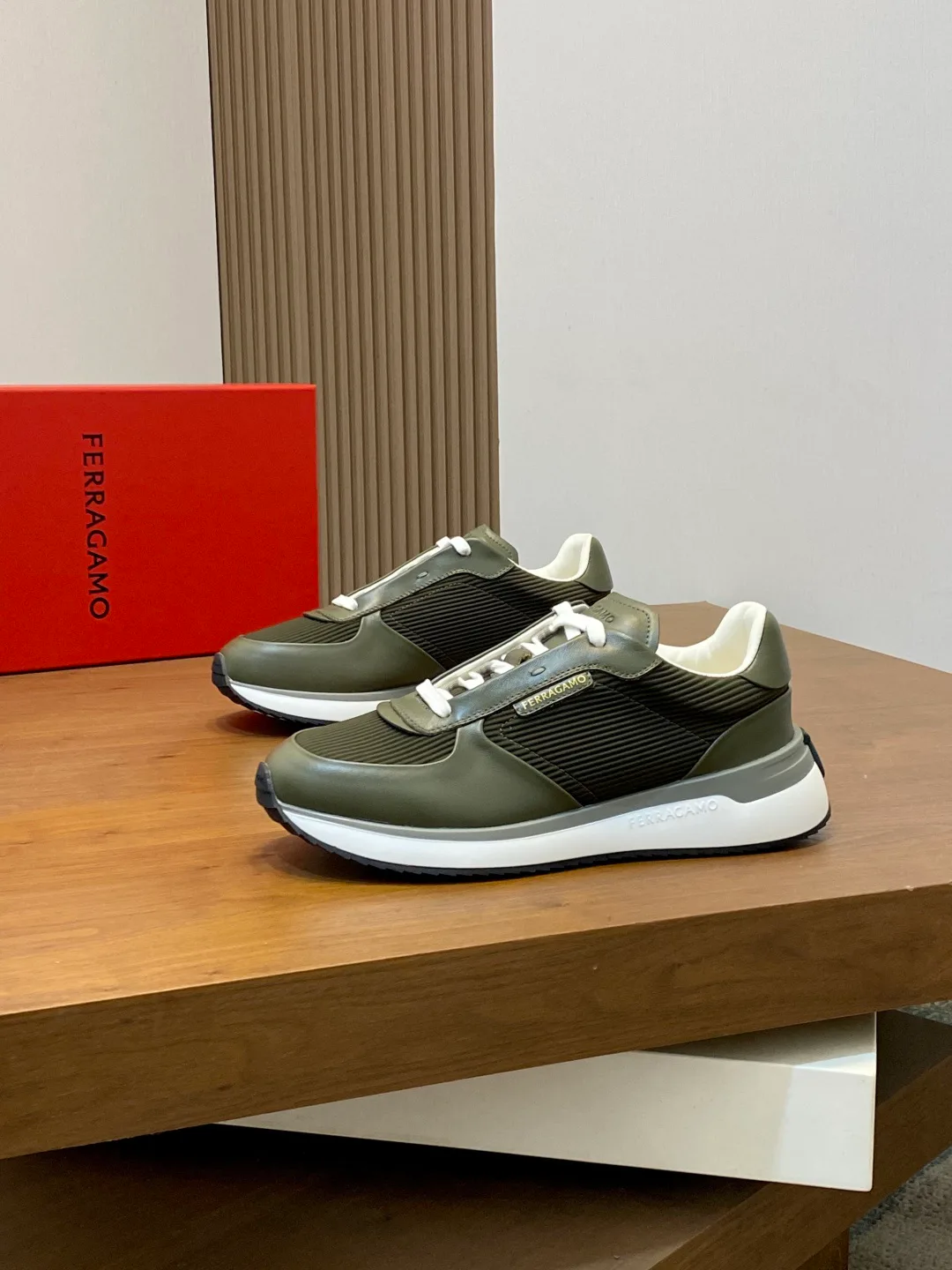 Кроссовки Мужские Salvatore Ferragamo 1498283