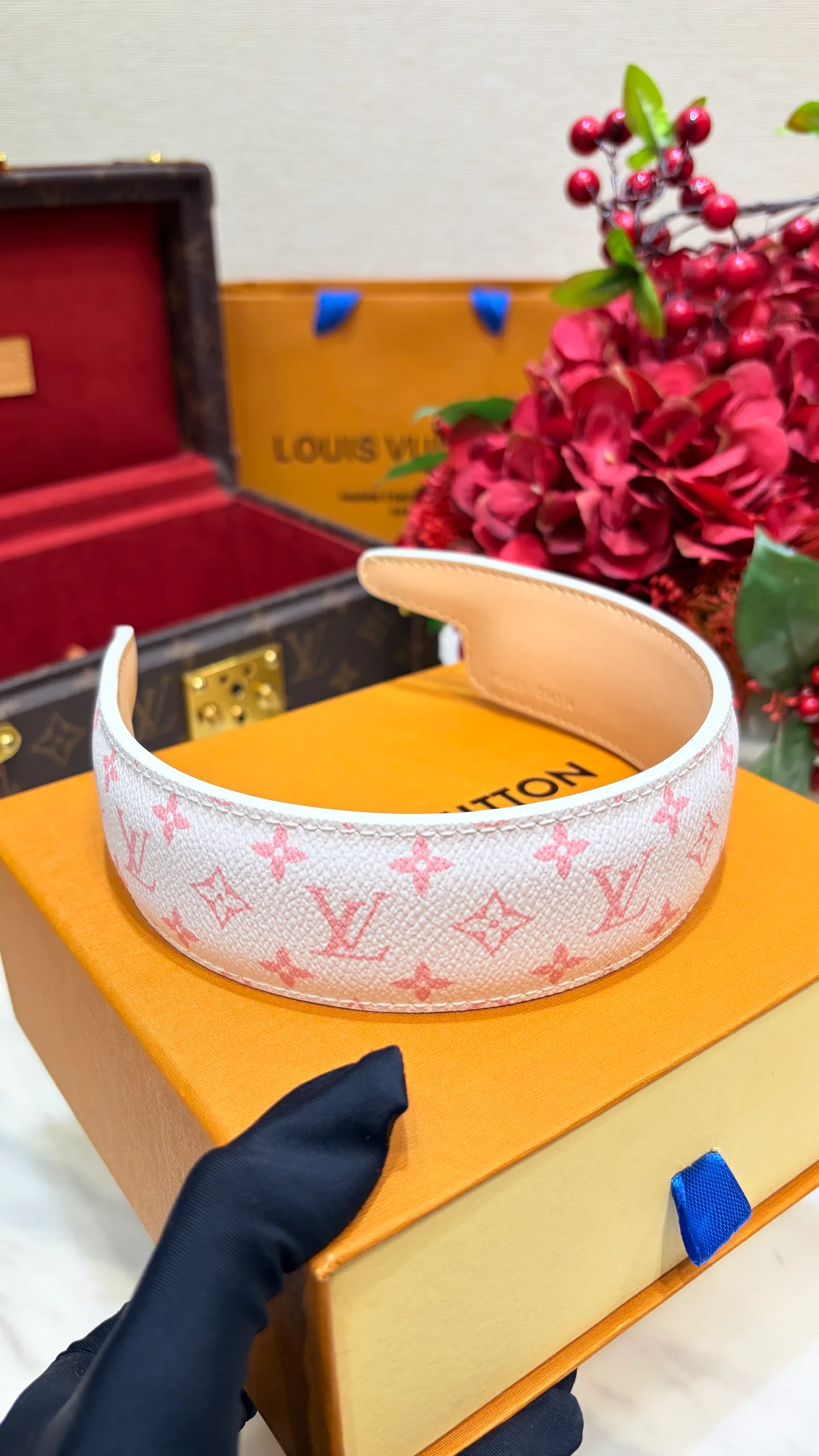 Головные Уборы Louis Vuitton 18202156