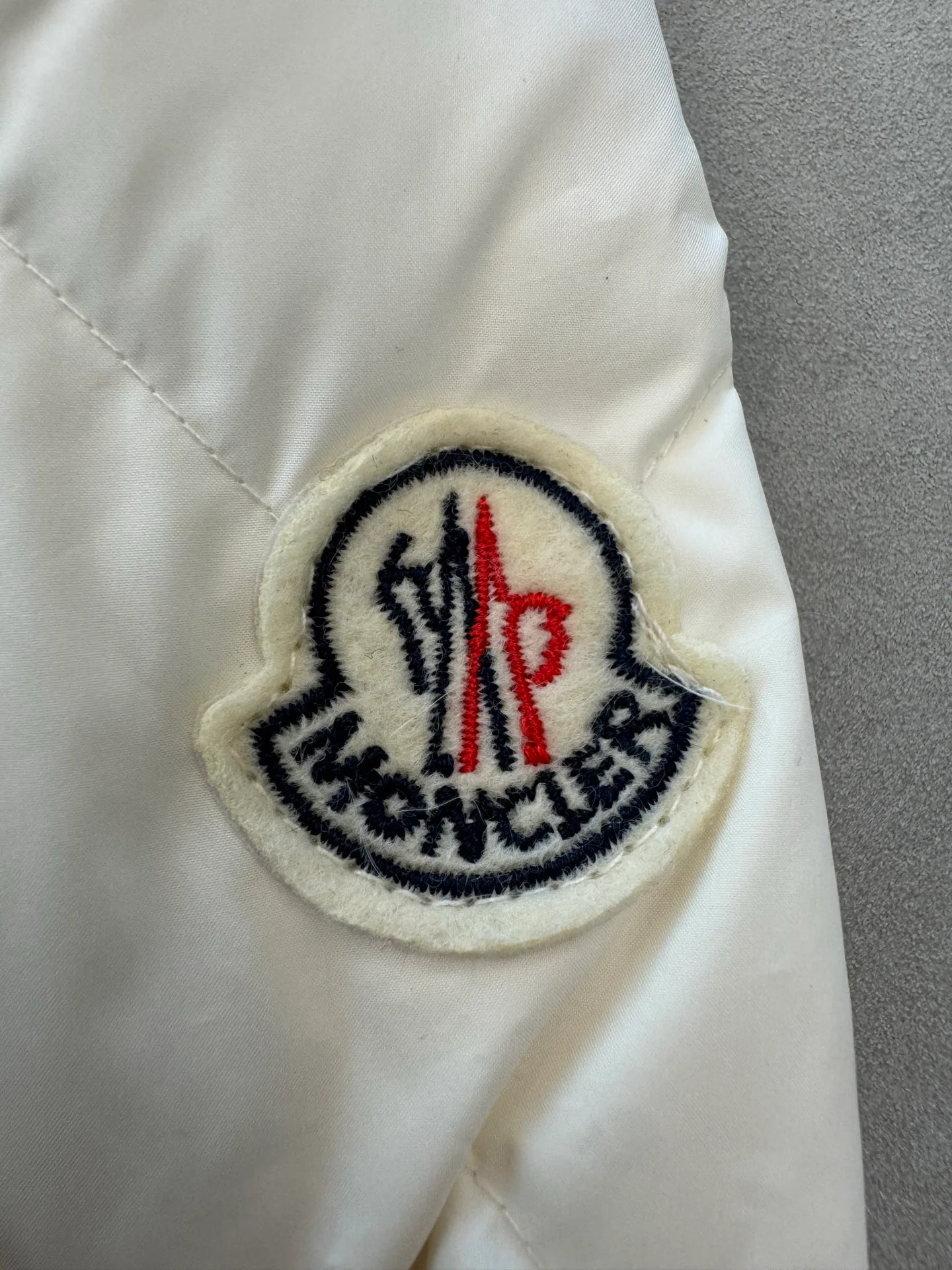 Куртки И Пуховики Женские Moncler 18869516