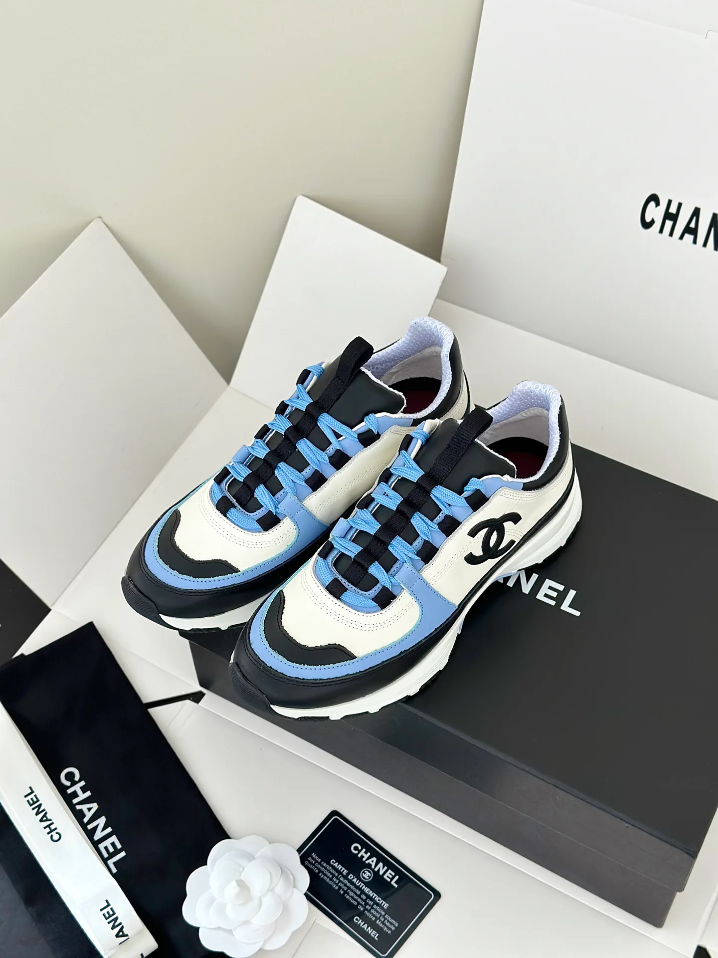 Кроссовки Женские Chanel 18764953