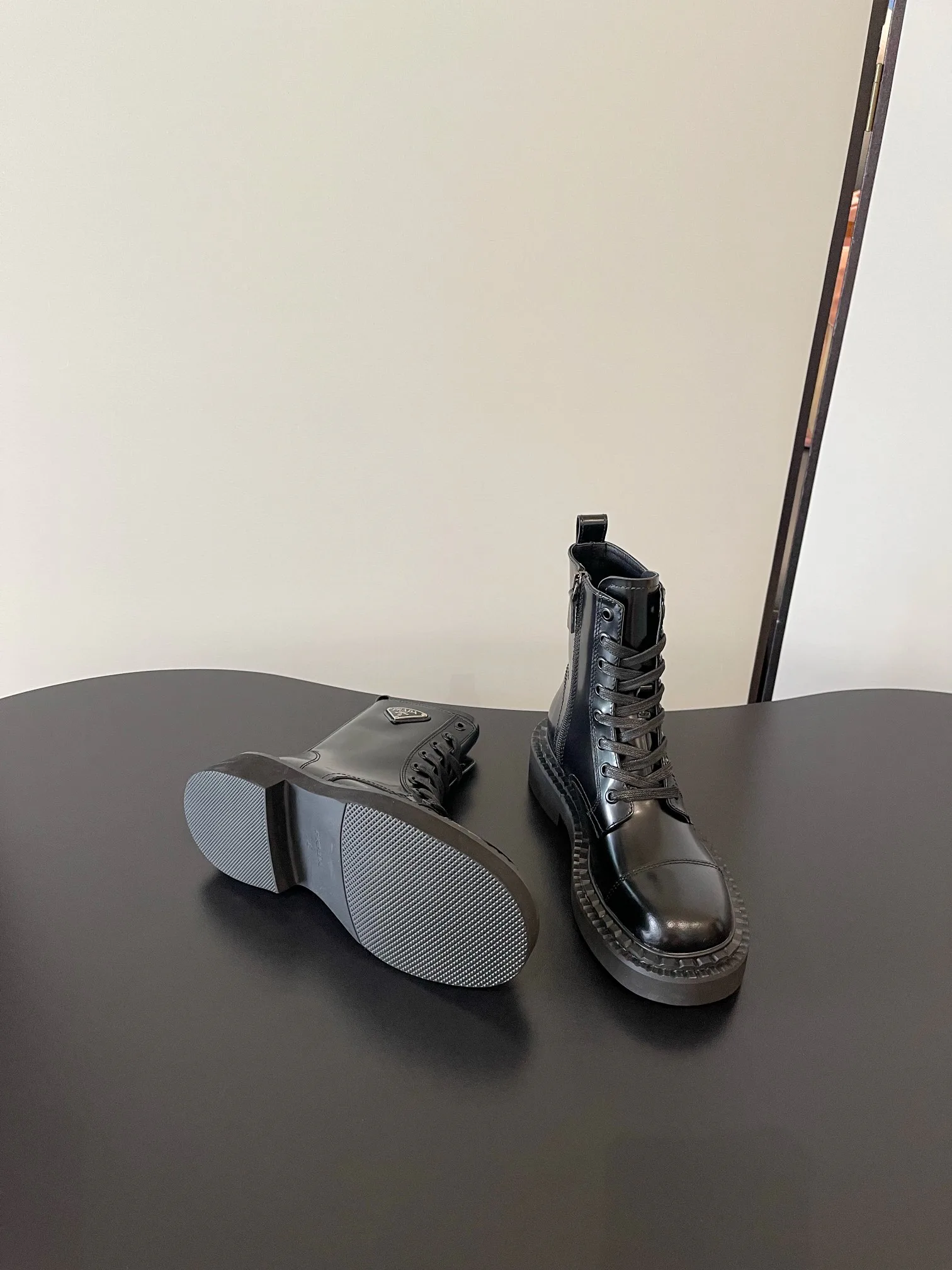 Ботинки Женские Prada 18333875