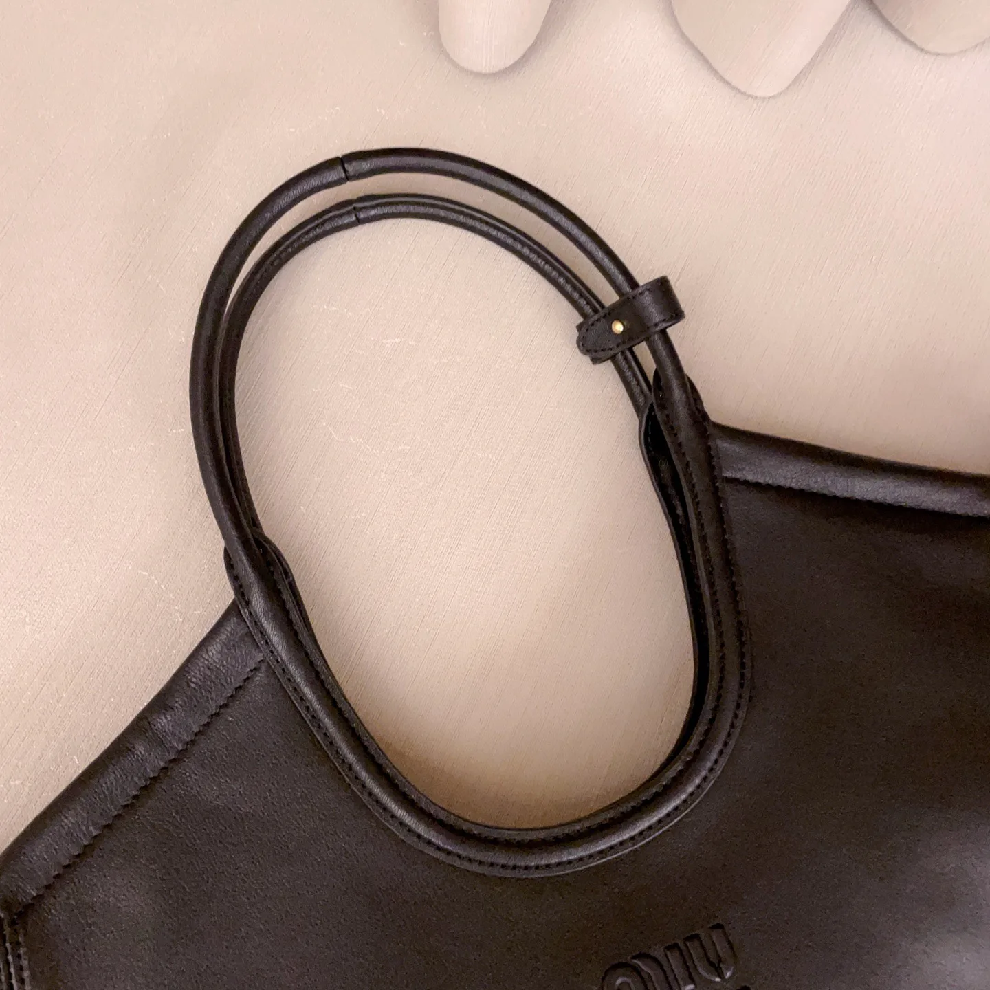 Классические Сумки Женские Miu Miu 18248086