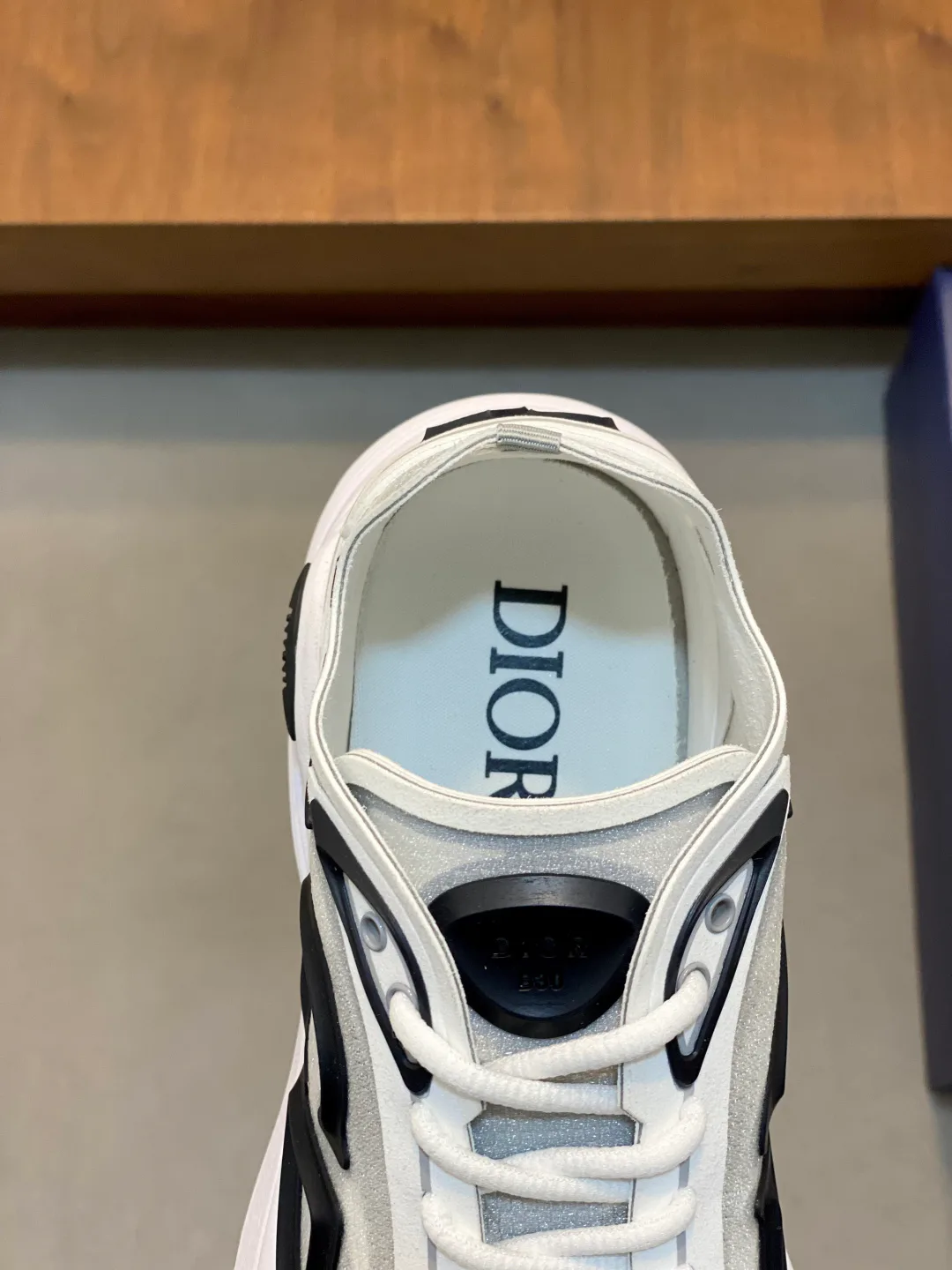 Кроссовки Женские Christian Dior 17342980