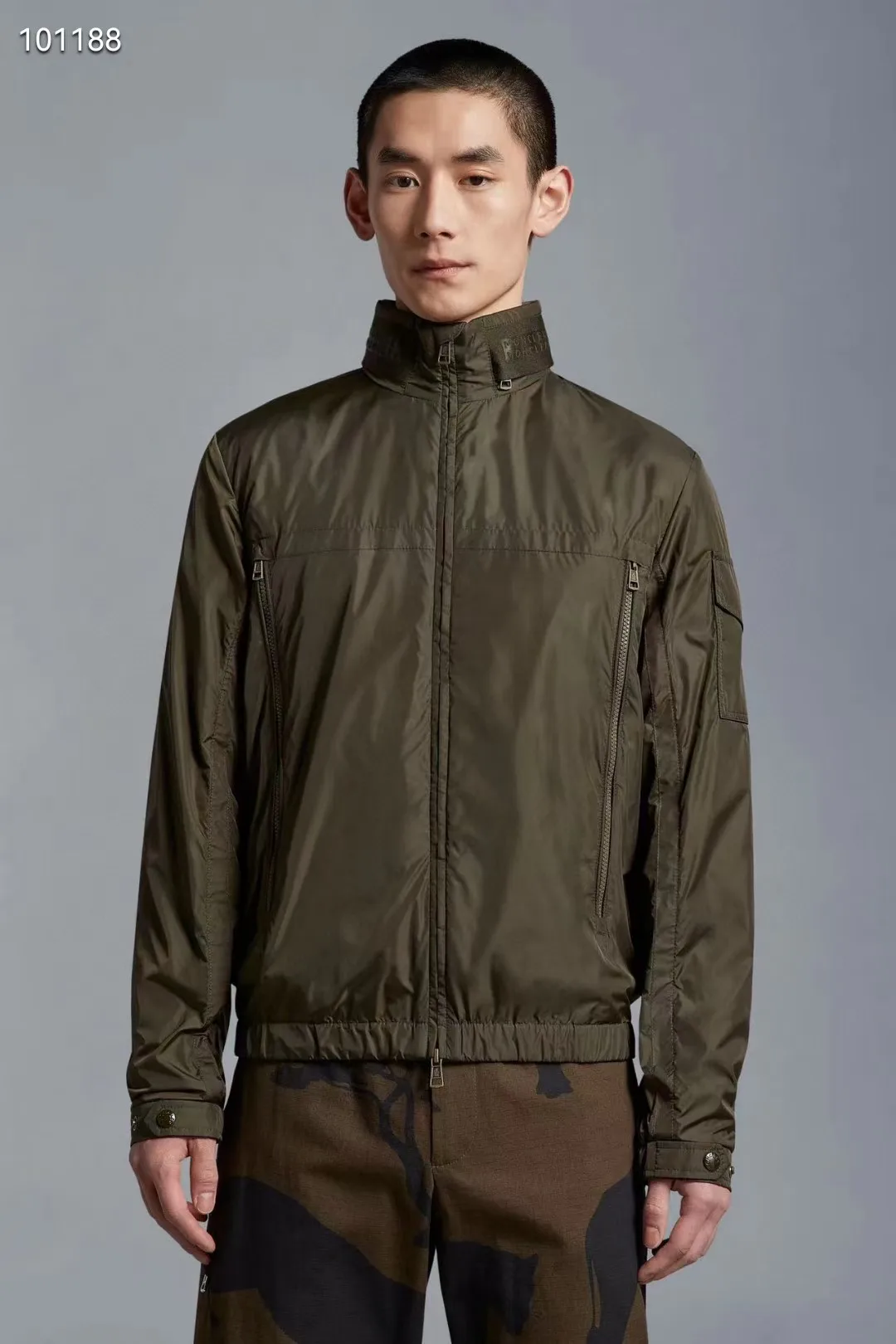 Куртки И Пуховики Мужские Moncler 17285971