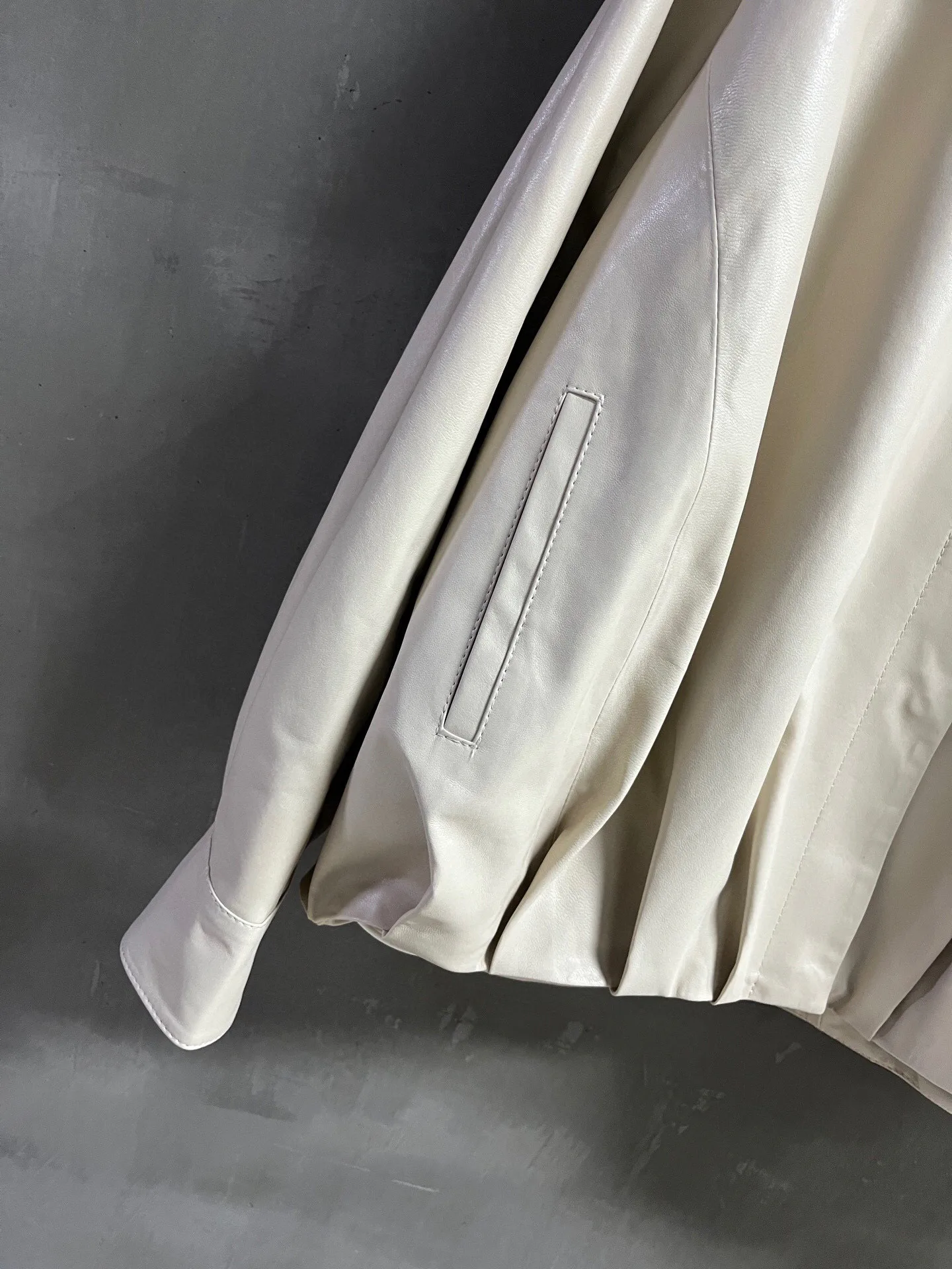 Кожаные Куртки И Дублёнки Мужские Loewe 11701806